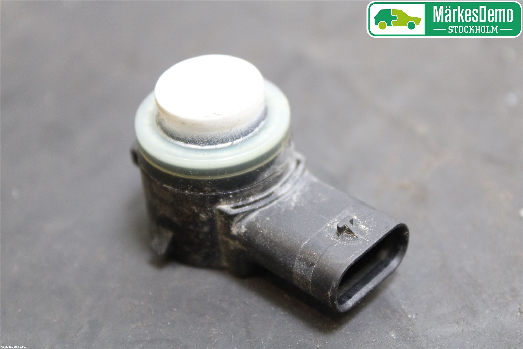Volkswagen VW PASSAT 15-19 Parkeringshjälp Frontsensor