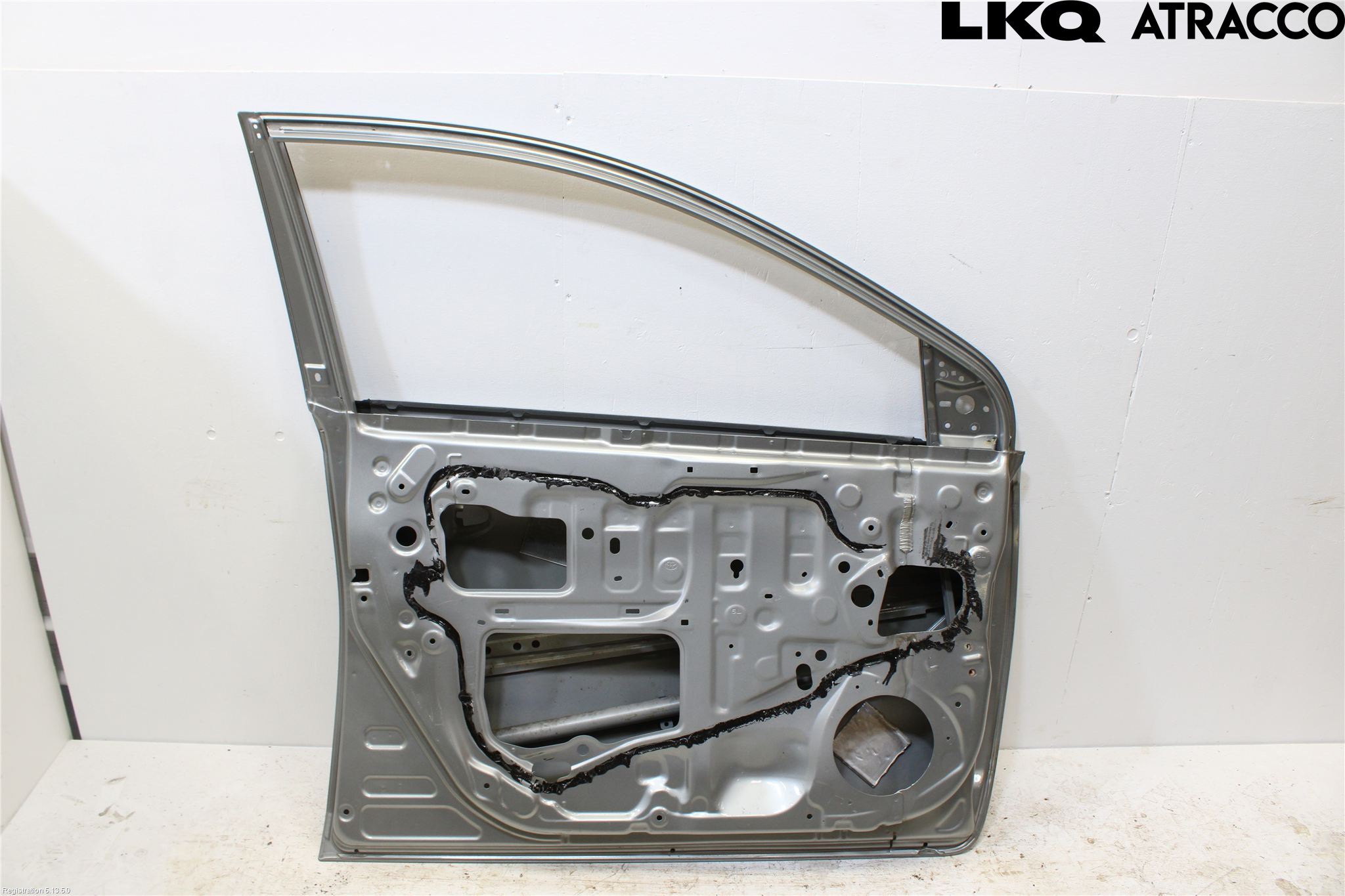 Toyota AURIS 13-19 Dörr Fram Vänster