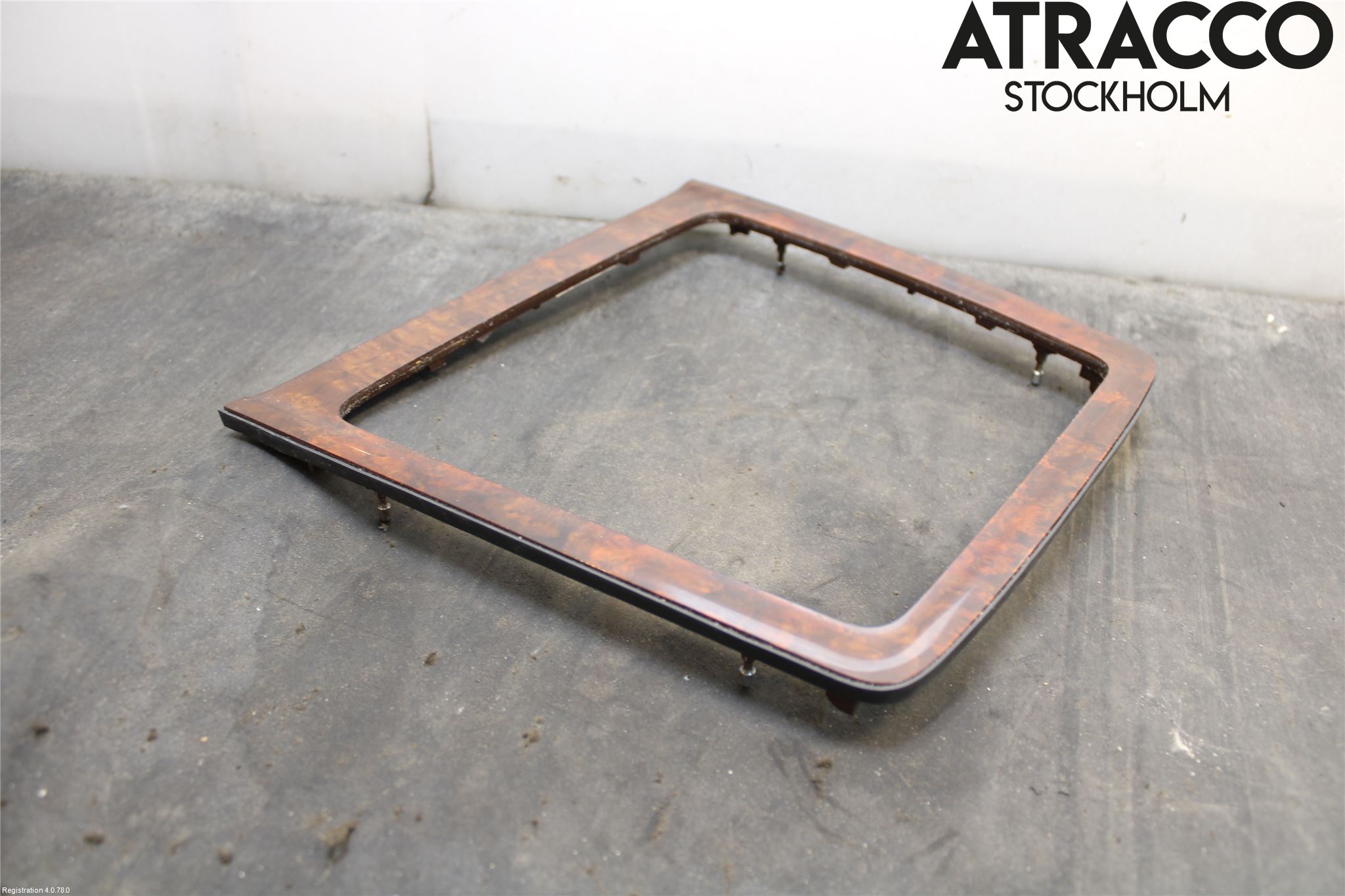 Volkswagen VW PHAETON Instrumentkonsoll Golv