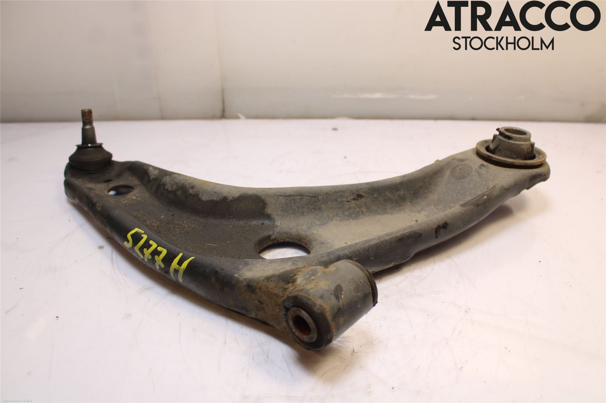 Toyota YARIS XP130 15-20 Bärarm Fram Undre Hö