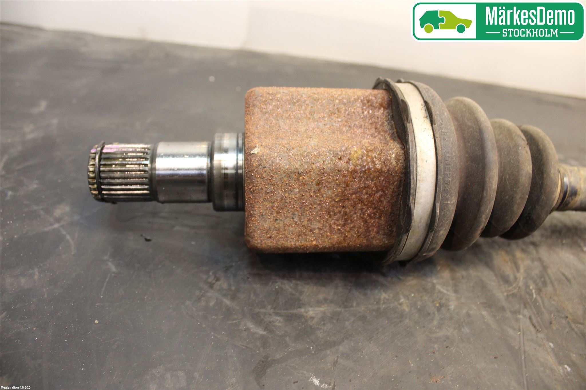 Kia CEED 06-12 Drivaxel Fram Vänster