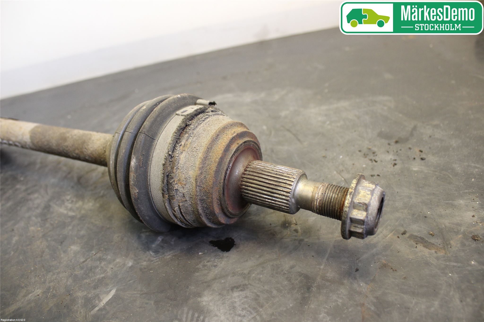 Audi A3/S3     96-03 Drivaxel Fram Vänster