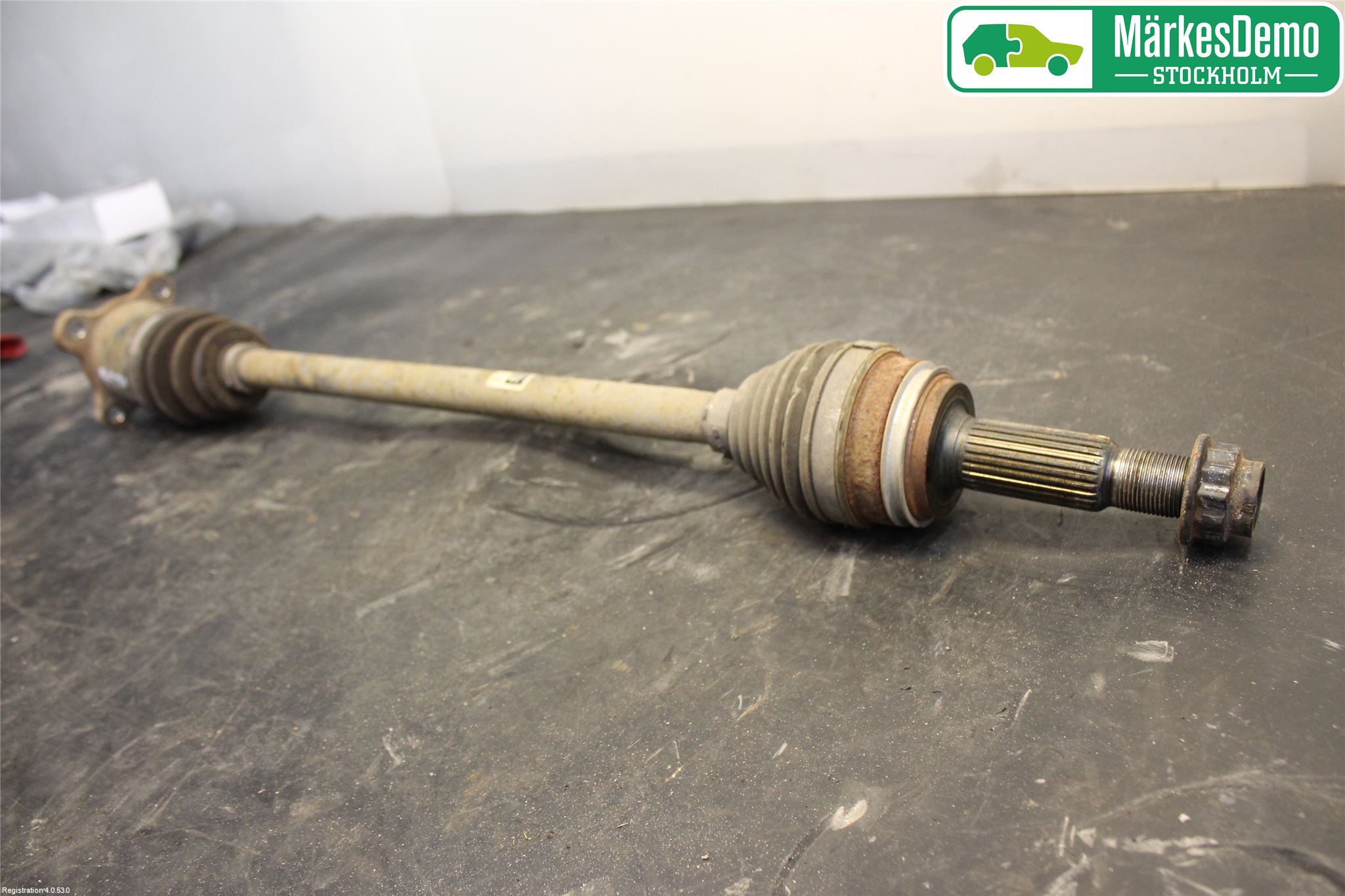 Toyota RAV4 13-18 Drivaxel Bak Höger