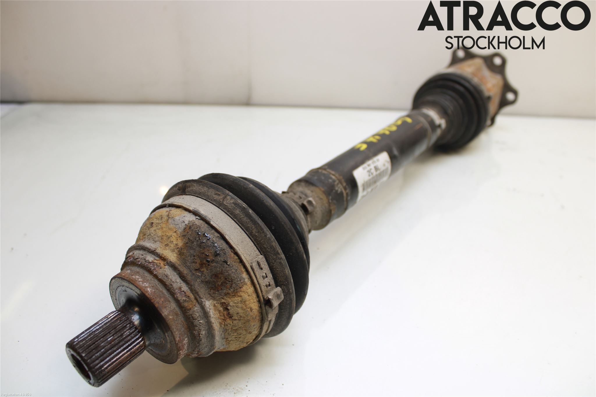 Skoda SUPERB 09-15 Drivaxel Fram Höger