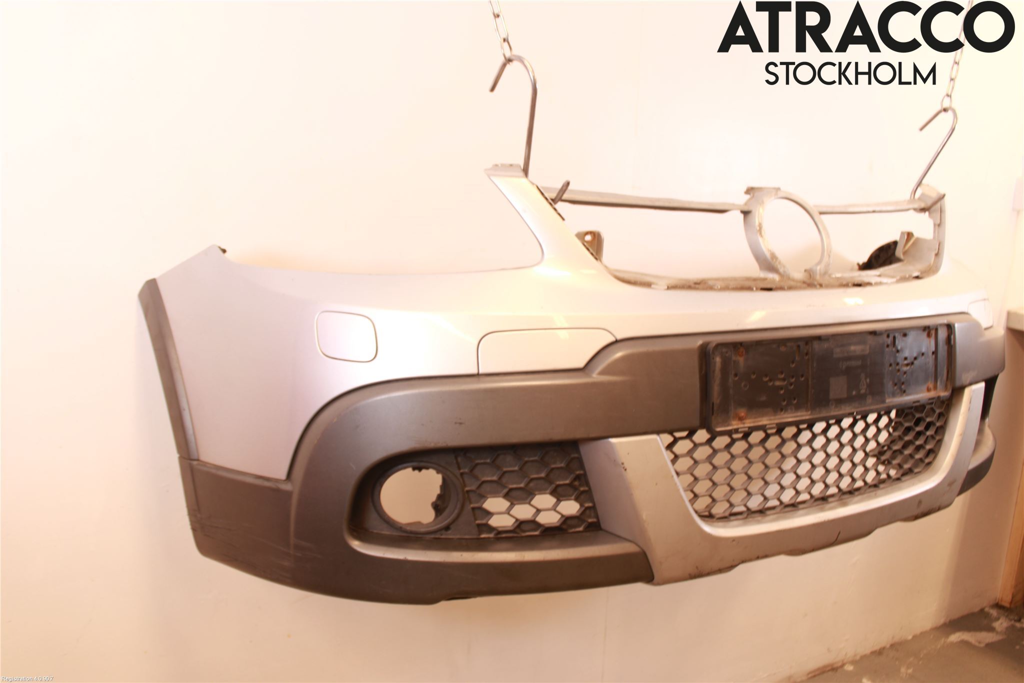 Volkswagen VW GOLF PLUS/CROSS GOLF 04-14 Stötfångarbeklädnad Fram