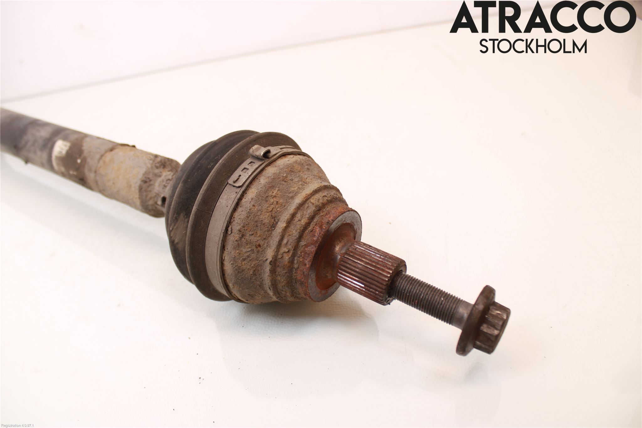 Volkswagen VW TOURAN 03-10 Drivaxel Fram Höger