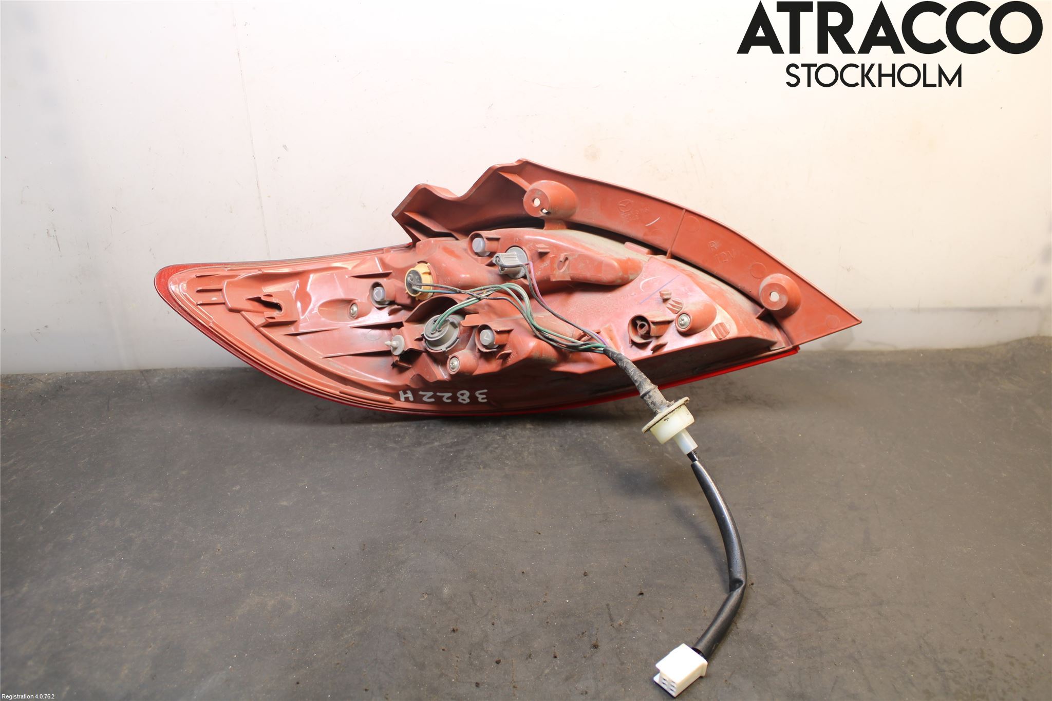 Mazda 2 (DE) 08-15 Bakljus Höger