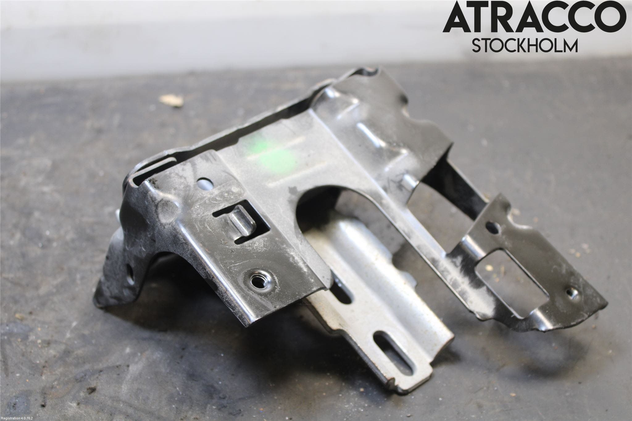 Peugeot 2008 13-20 Motorfäste