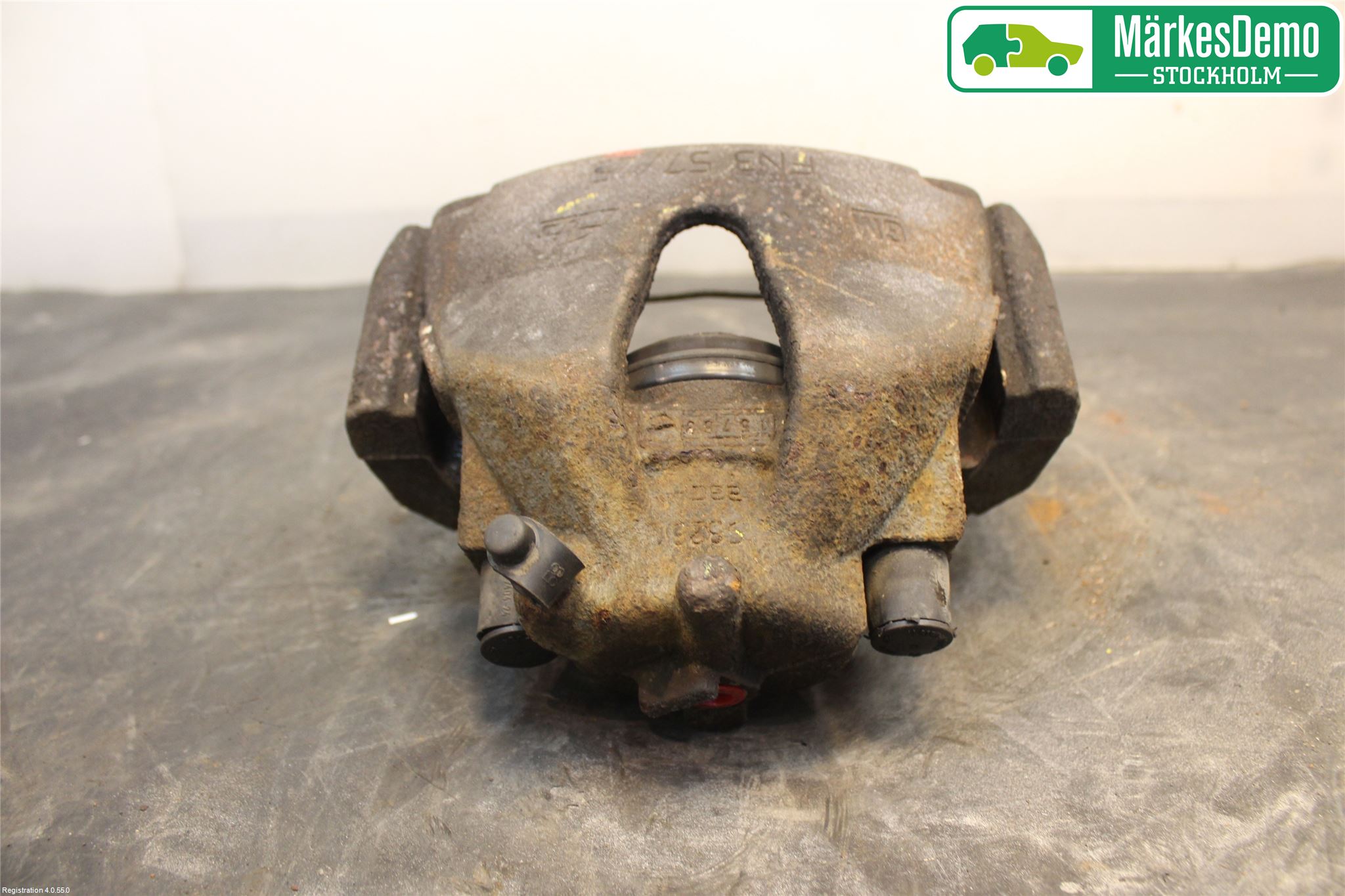 Saab 9-5     06-10 Bromsok Fram Vänster