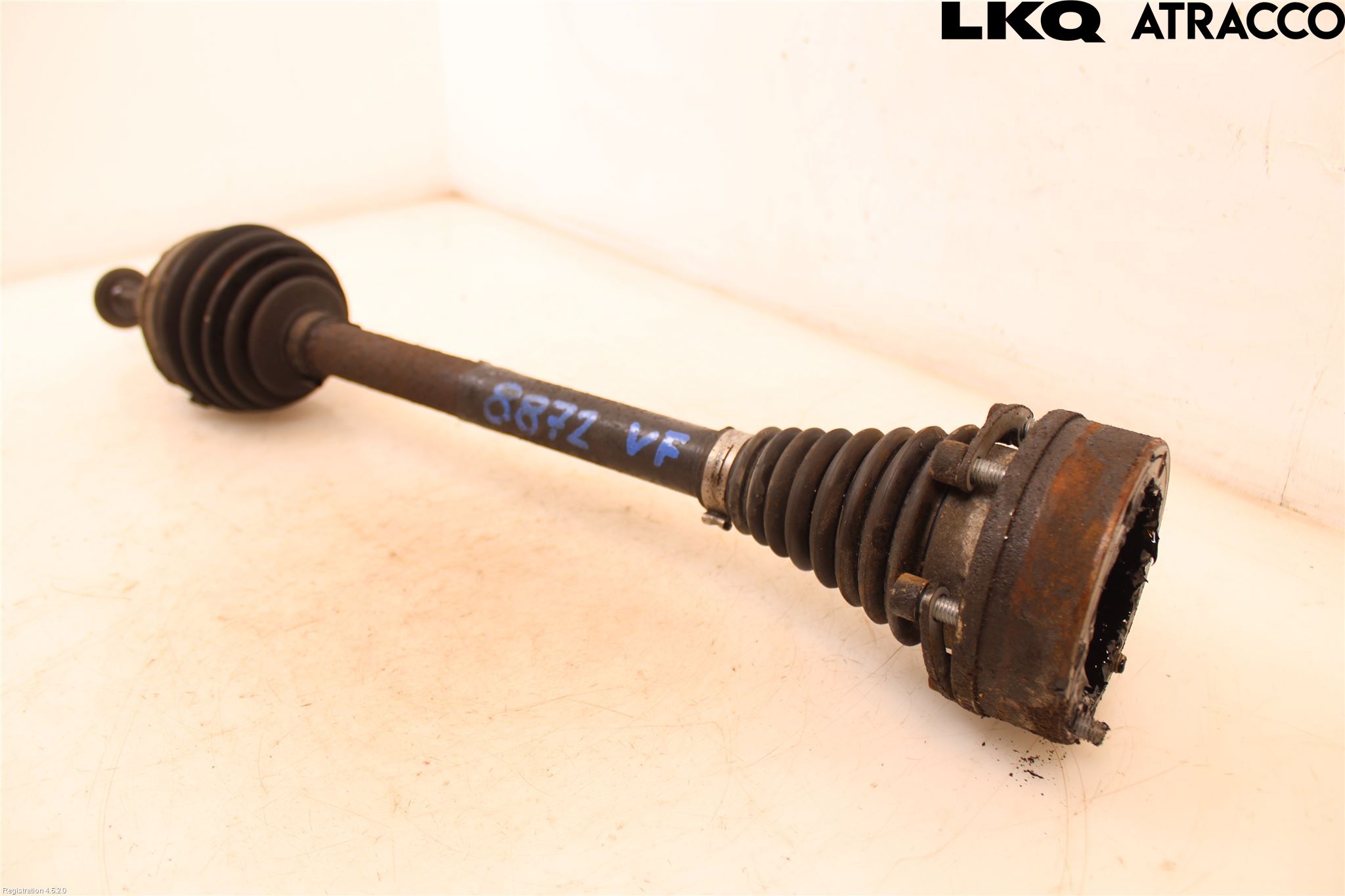 Volkswagen VW PASSAT 05-11 Drivaxel Fram Vänster