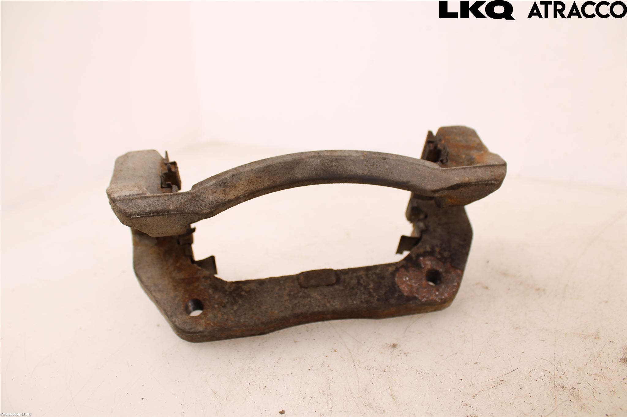 KIA SORENTO 21- Bromsokshållare