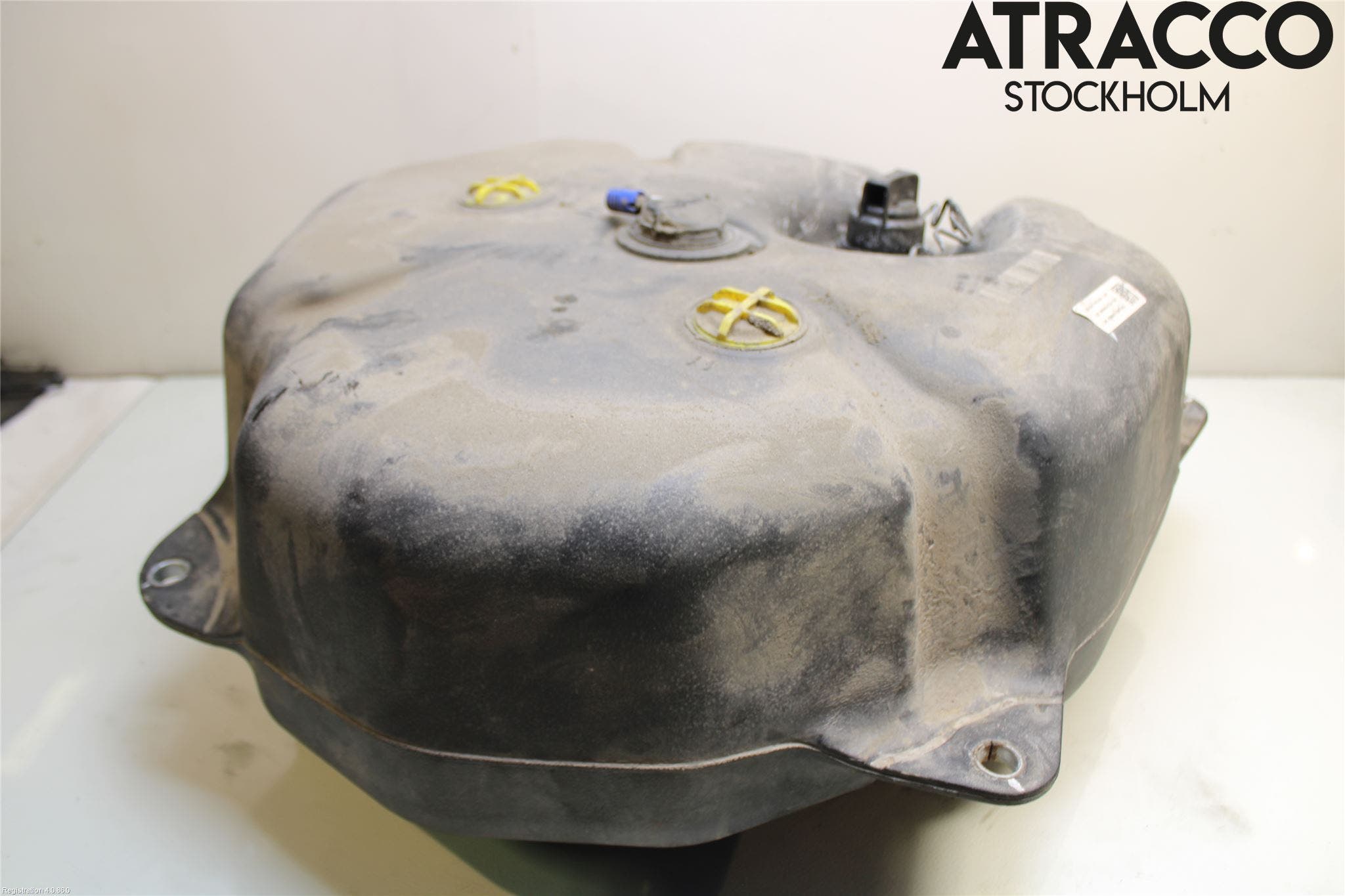 Mercedes-Benz MB E-KLASS (W212) 09-16 Adblue Tank