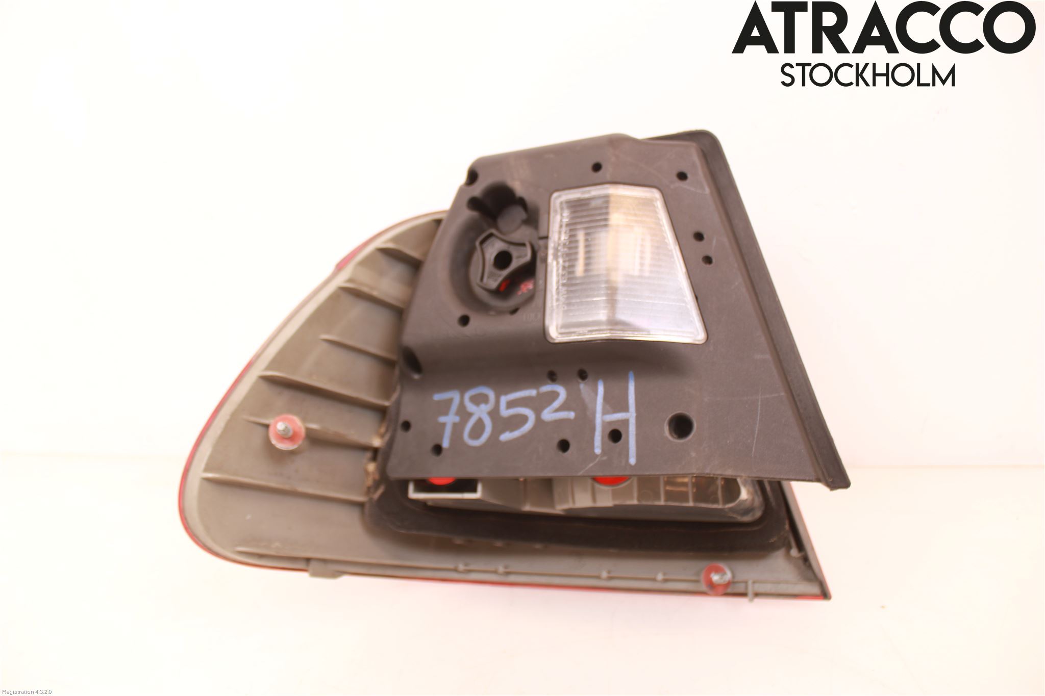 BMW 3 E46      98-05 Bakljus Höger