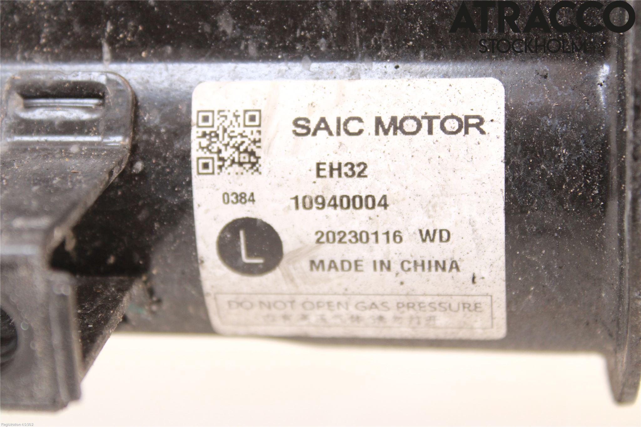 MG 4 23- Fjäderben Fram Vänster