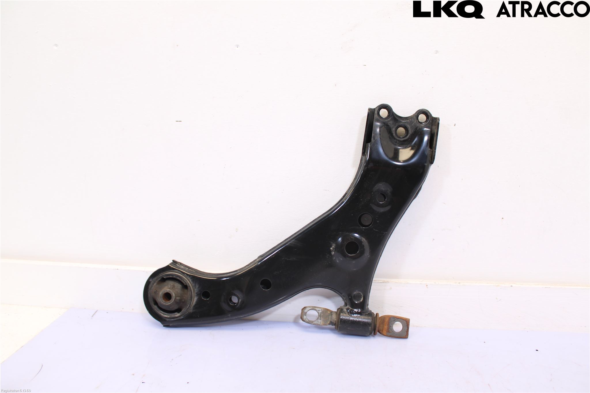 Toyota RAV4 19- Bärarm Fram Undre Hö