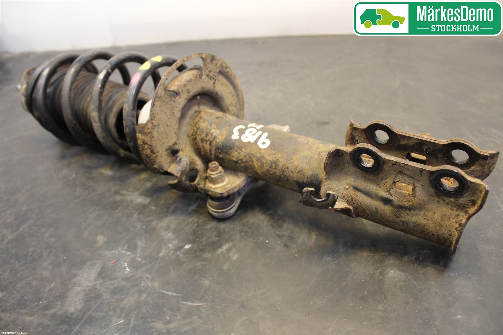 Ford FOCUS 11-14 Fjäderben Fram Höger