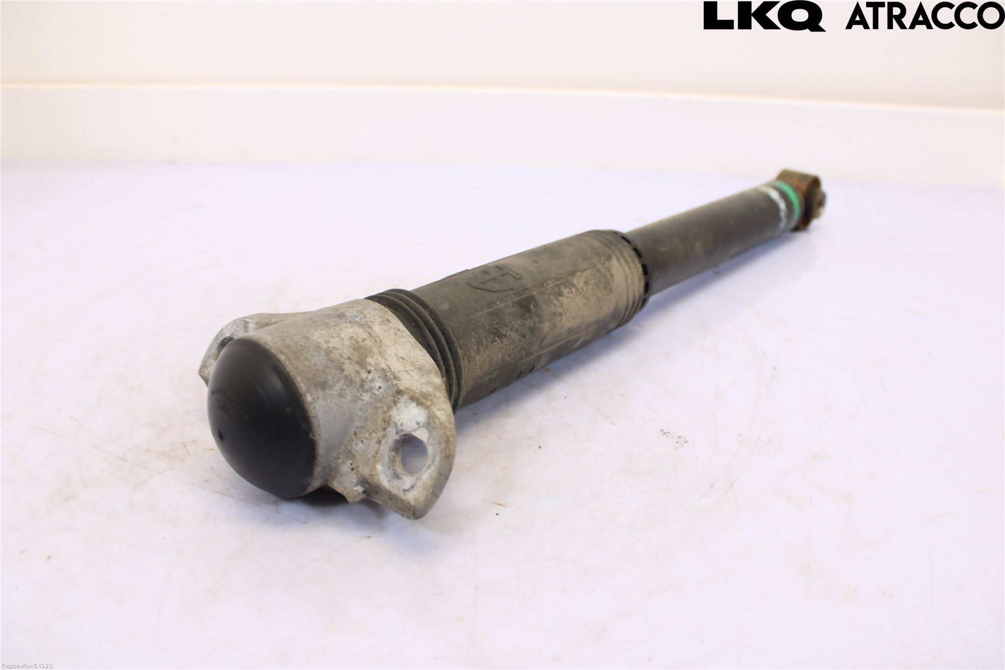 Toyota COROLLA CROSS XG10 22- Stötdämpare Bak