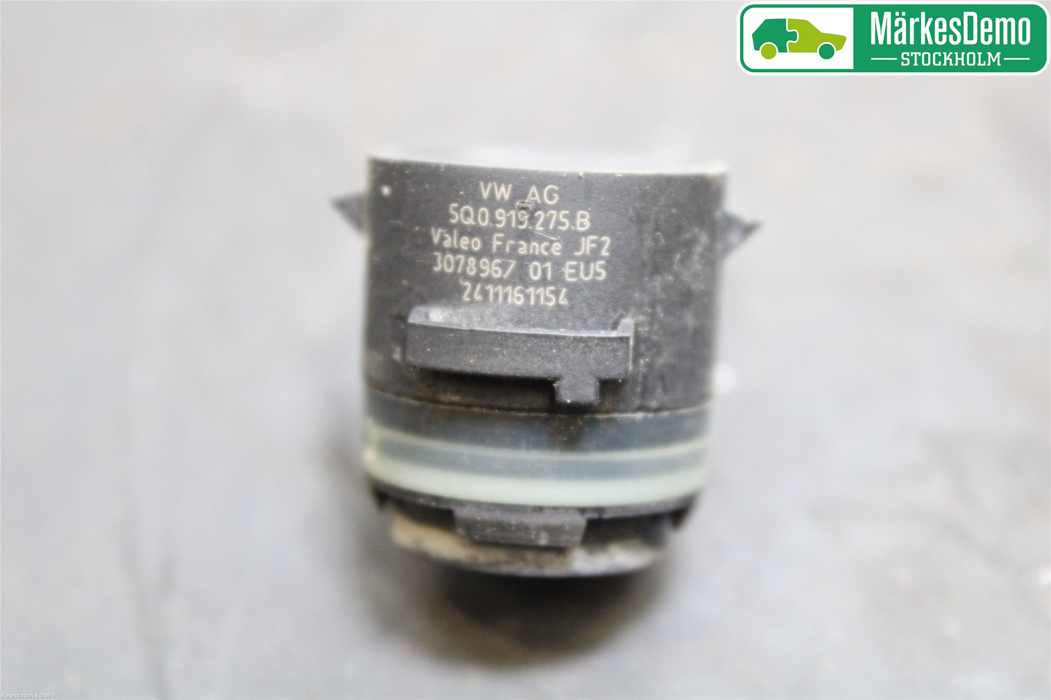 Volkswagen VW PASSAT 15-19 Parkeringshjälp Frontsensor