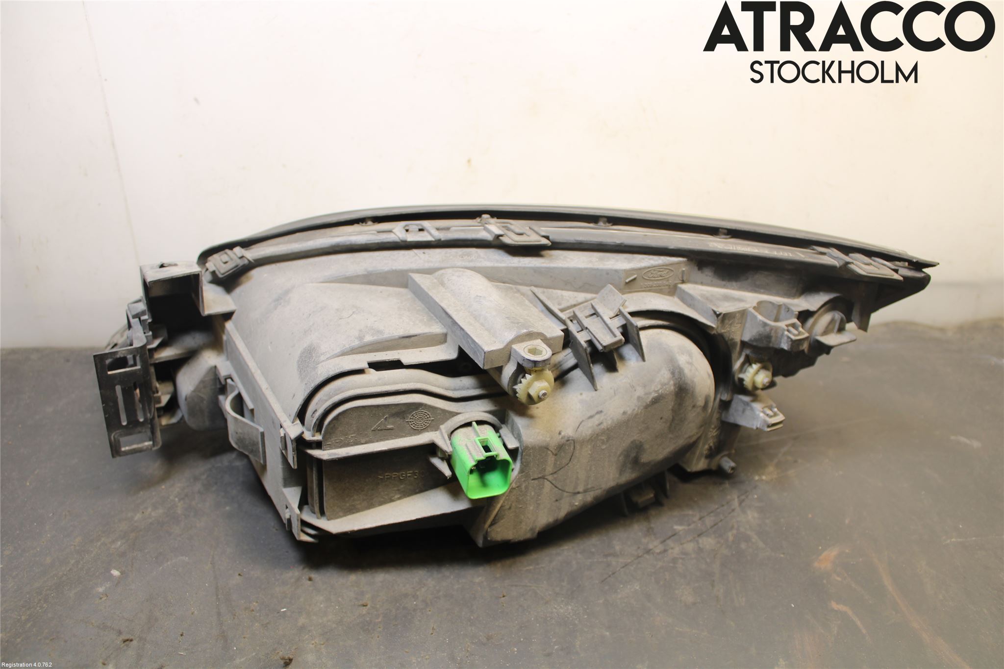 Ford MONDEO     01-06 Strålkastare Höger