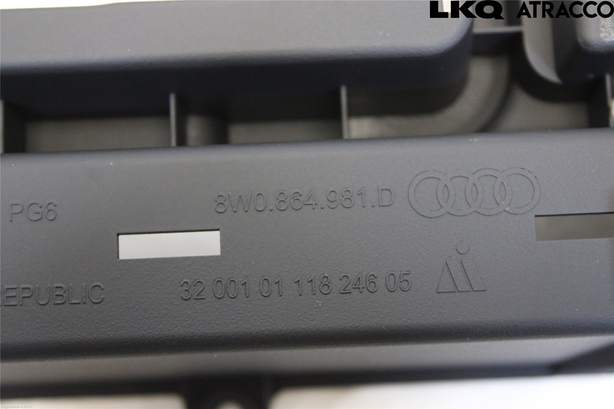 Audi A5 17- Instrumentbräda Förvaringsfack