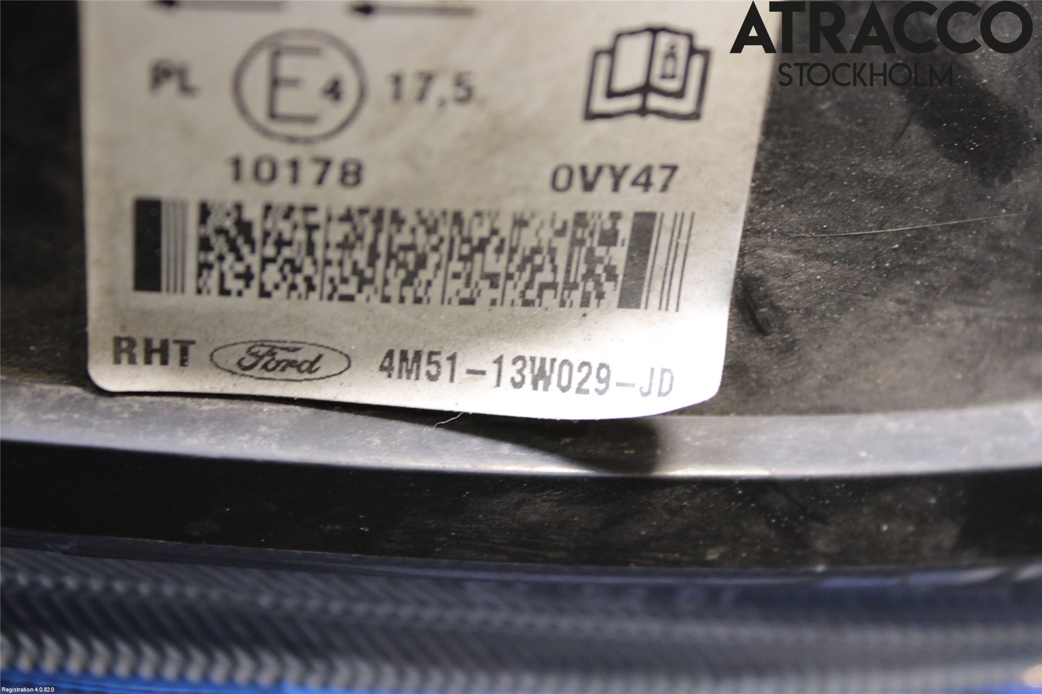 Ford FOCUS     04-07 Strålkastare Höger