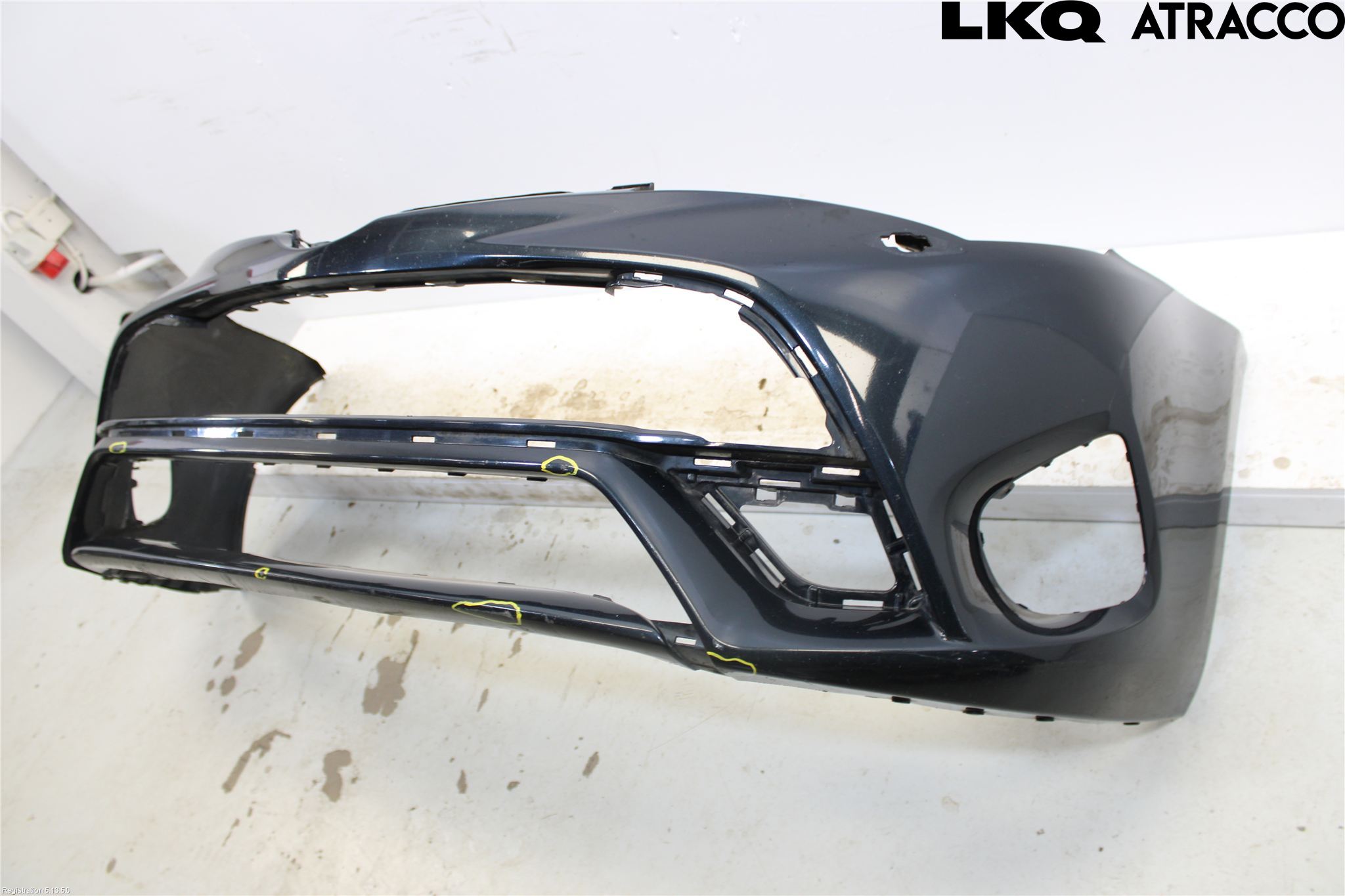 Toyota AVENSIS 16-18 Stötfångare Fram