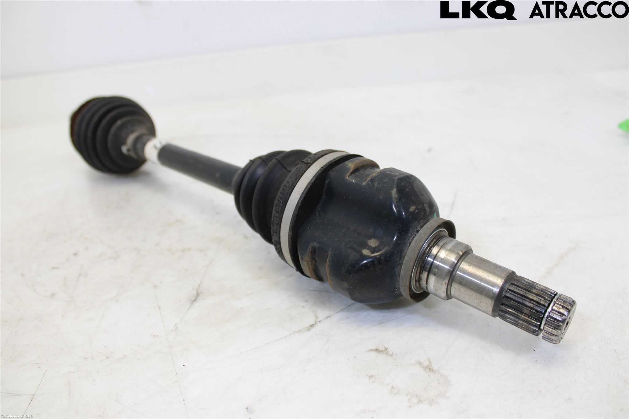 Toyota YARIS XP130 15-20 Drivaxel Fram Vänster