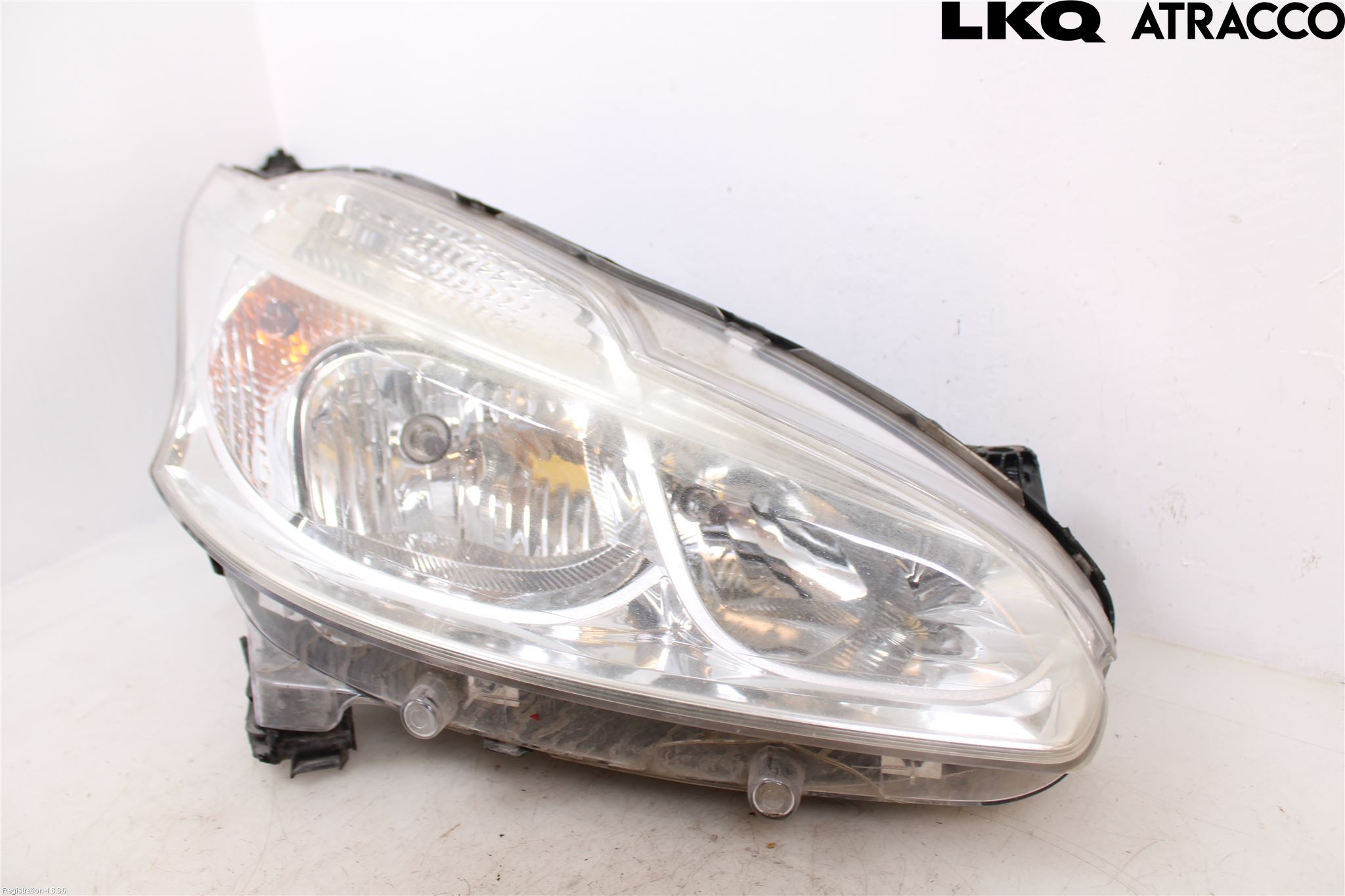 Peugeot 208 12-15 Strålkastare Höger