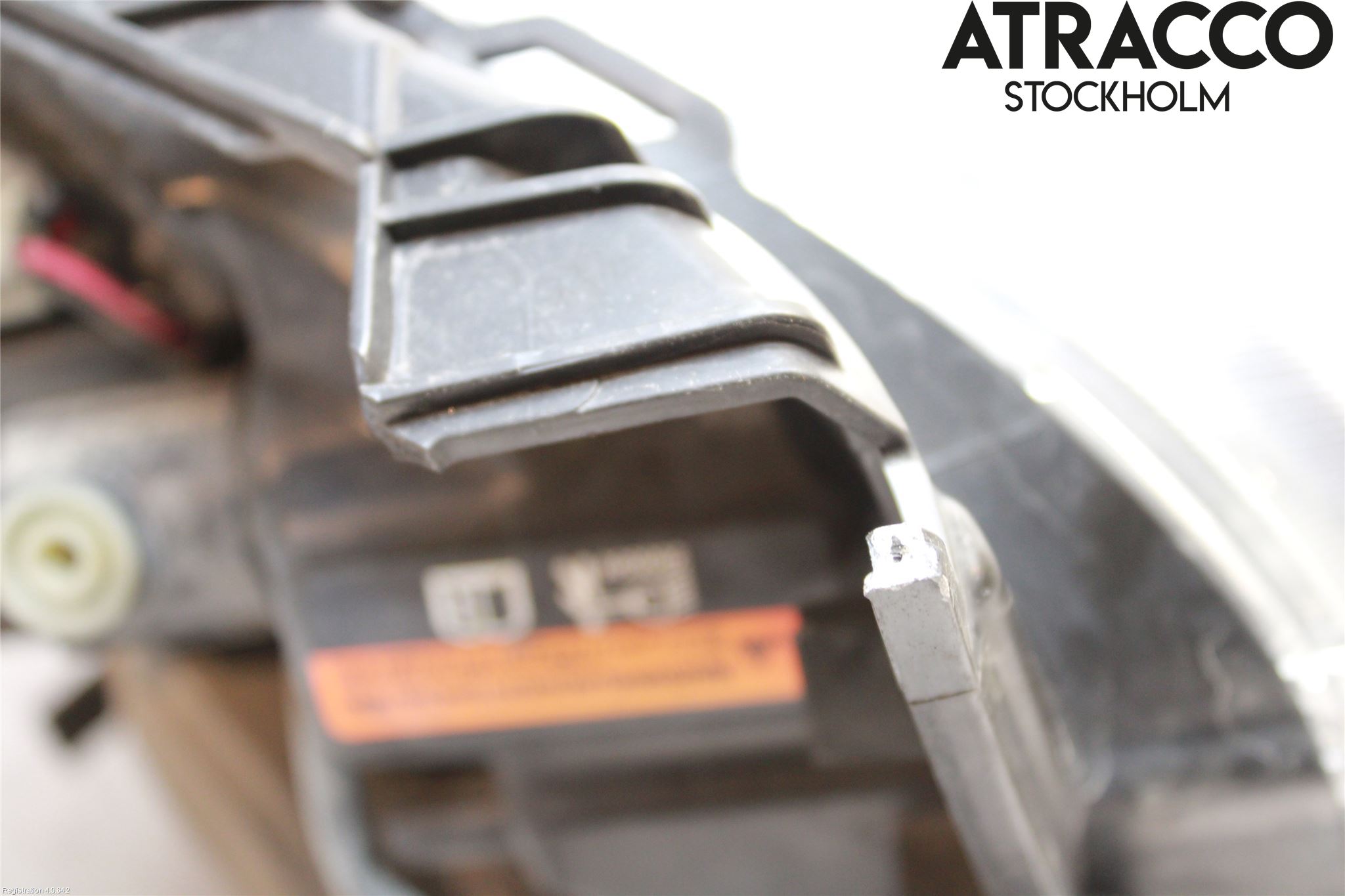 Nissan JUKE 14-19 Strålkastare Vänster