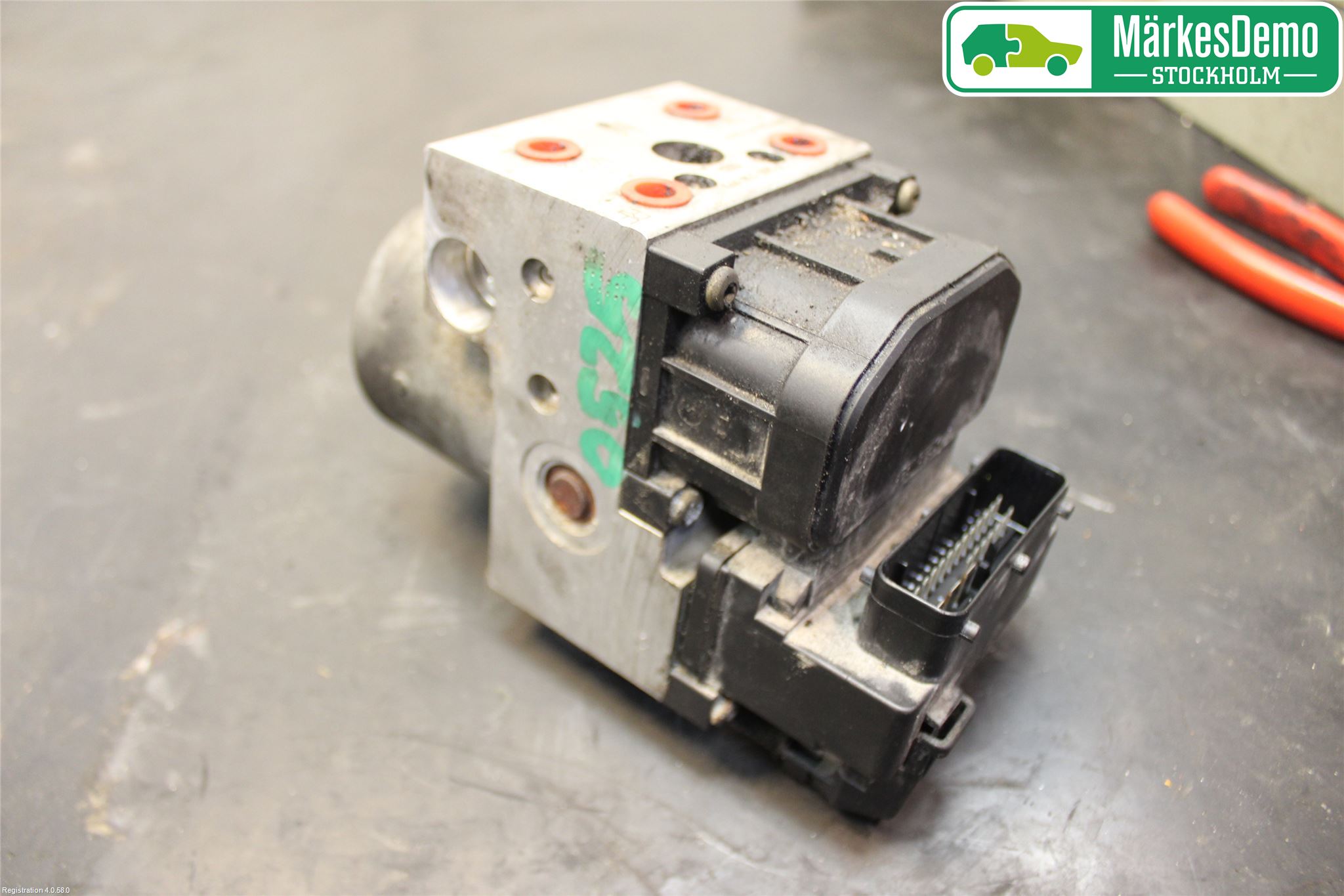 Mitsubishi CARISMA 00-04 Abs Hydraulaggregat