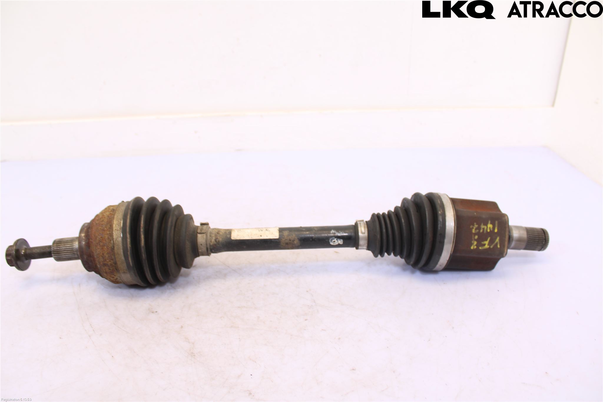Volkswagen VW TIGUAN 16-24 Drivaxel Fram Vänster