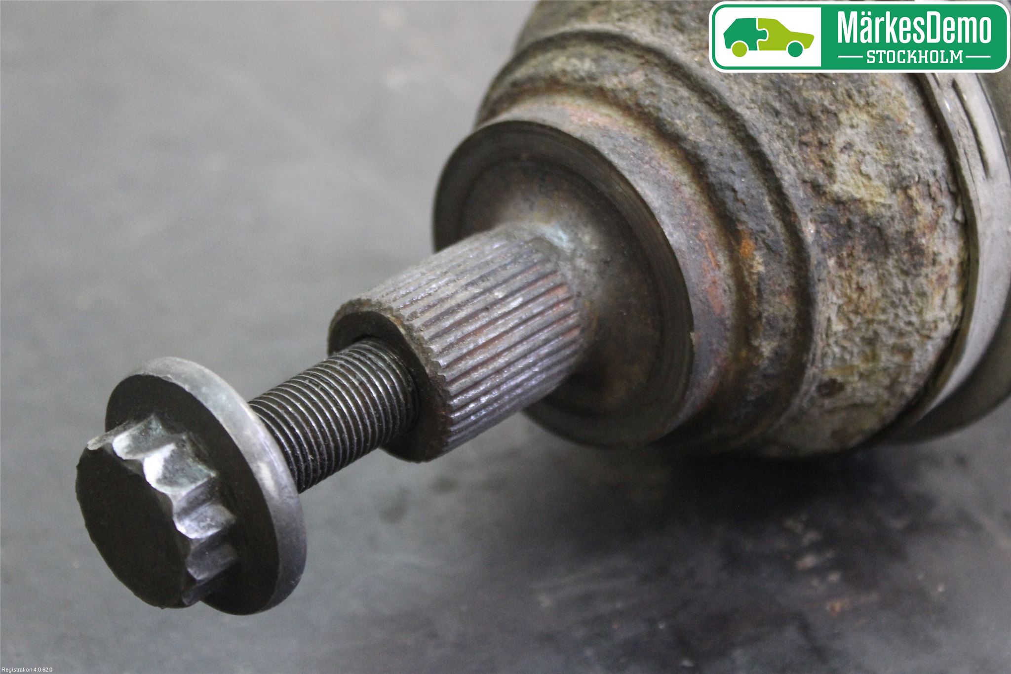 Audi A3/S3 05-13 Drivaxel Fram Höger