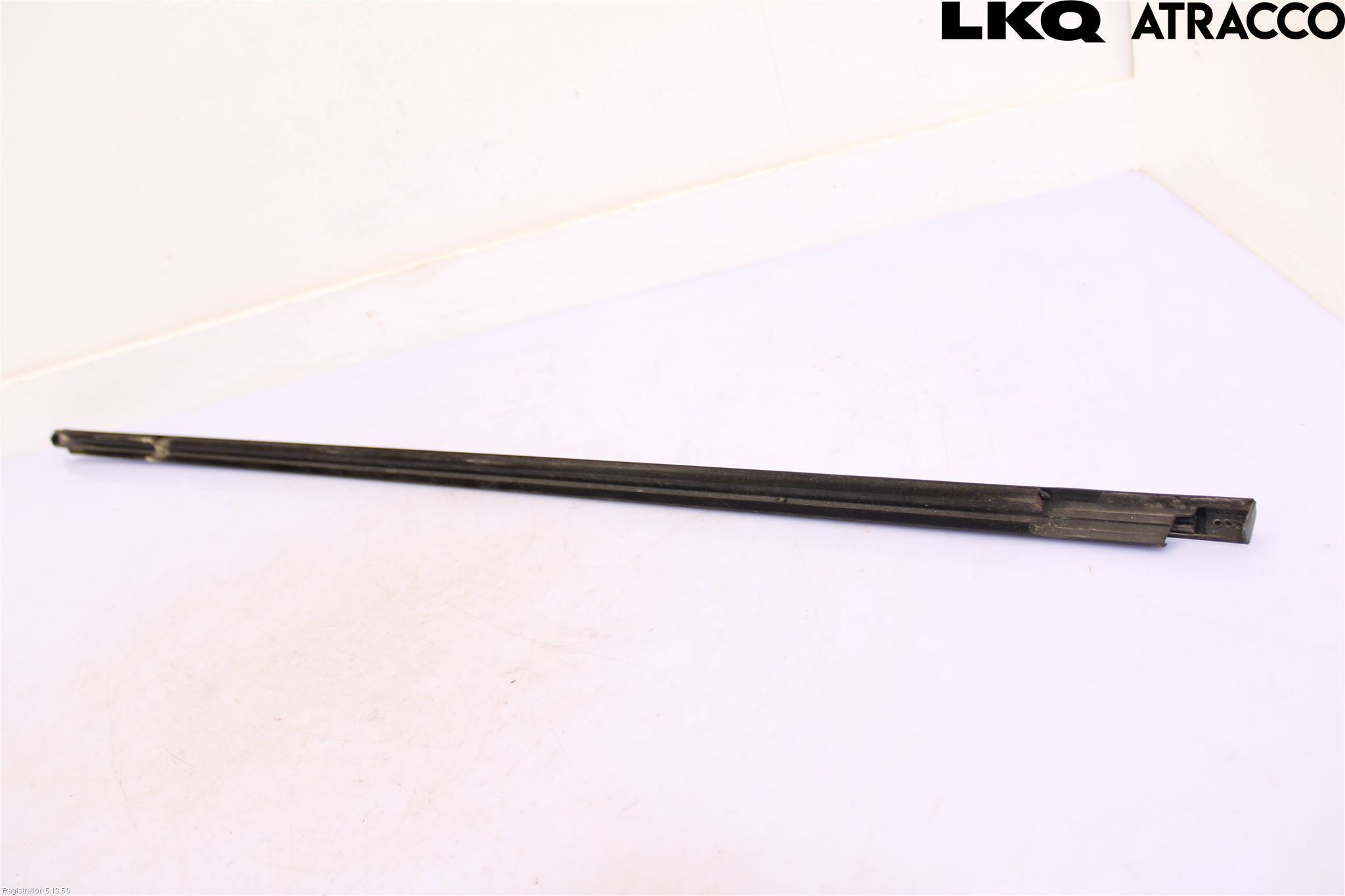 Volkswagen VW TIGUAN 16-24 Dörr Dekorlist Fram Hö