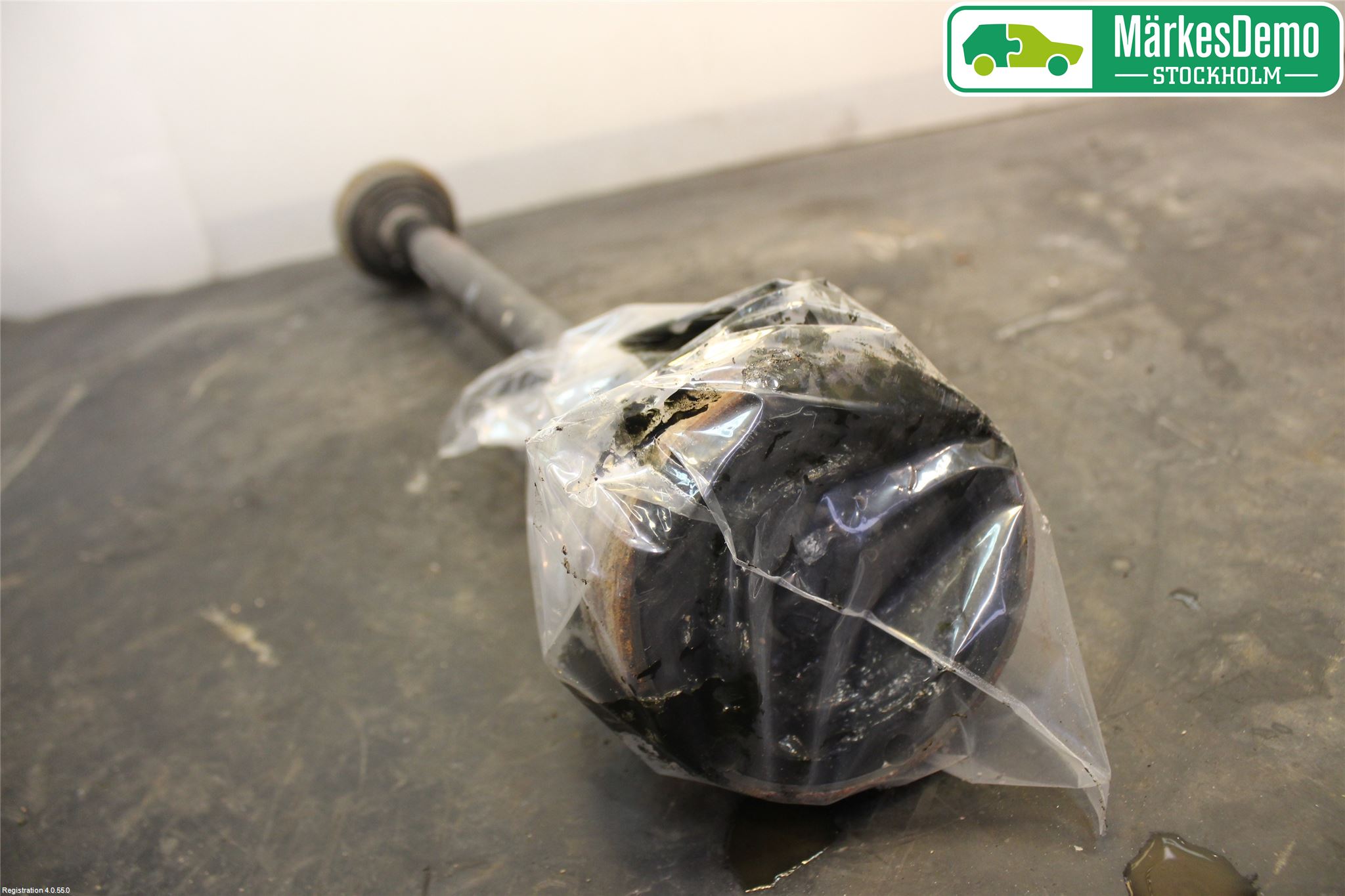 Audi Q3 8U 12-18 Drivaxel Bak Höger