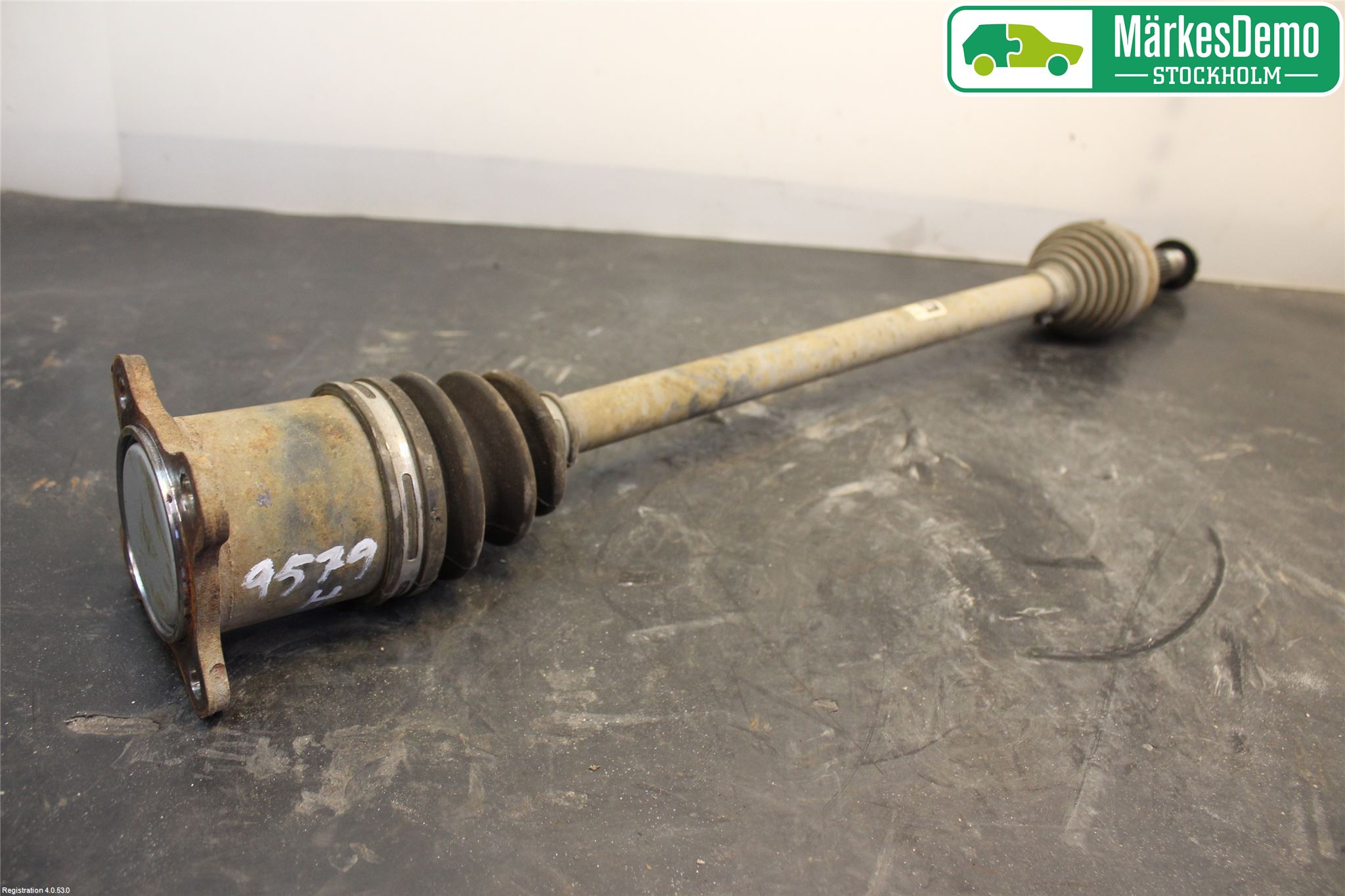 Toyota RAV4 13-18 Drivaxel Bak Höger
