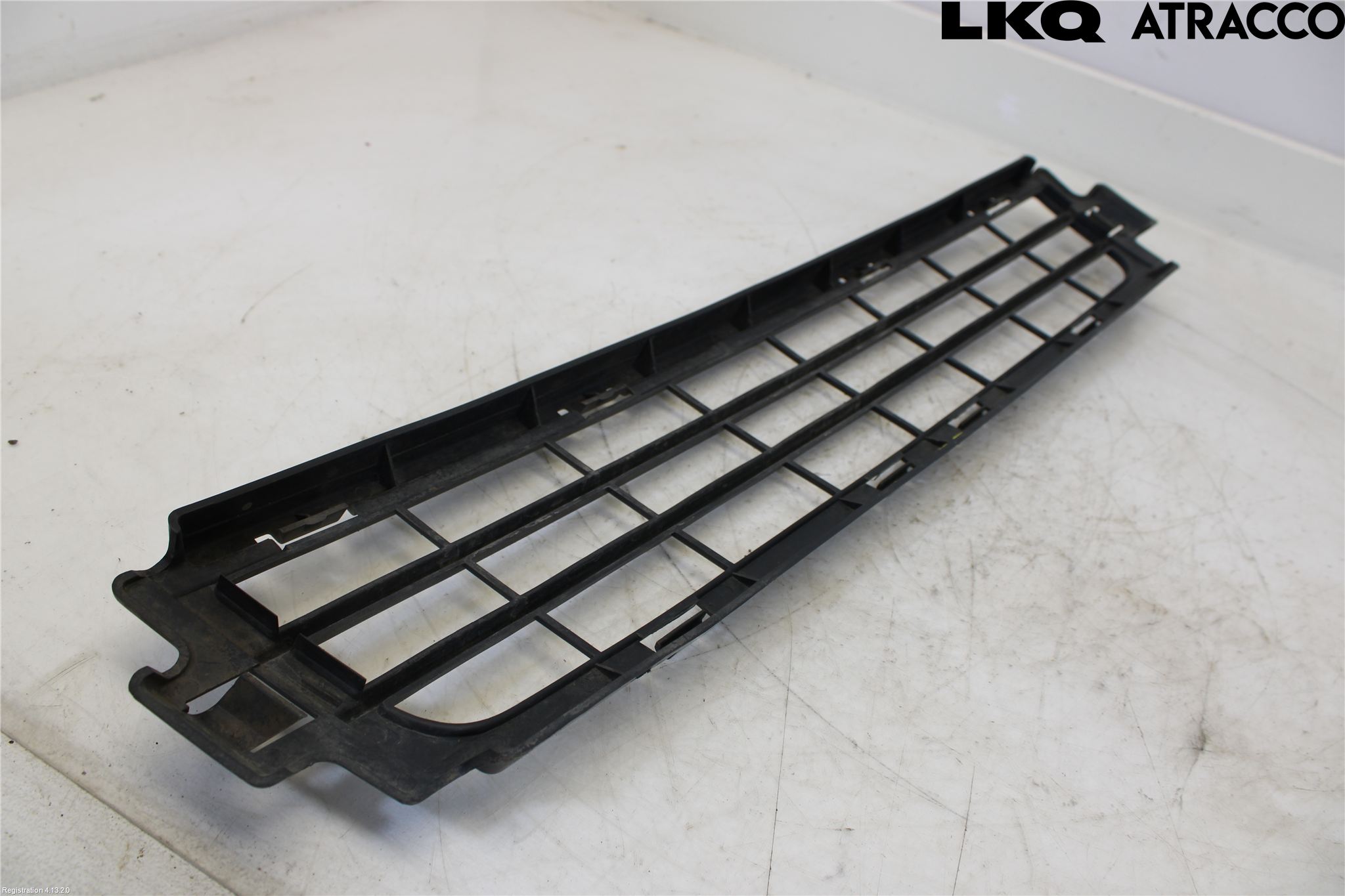 Volvo V50 08-12 Grilldel Mitt