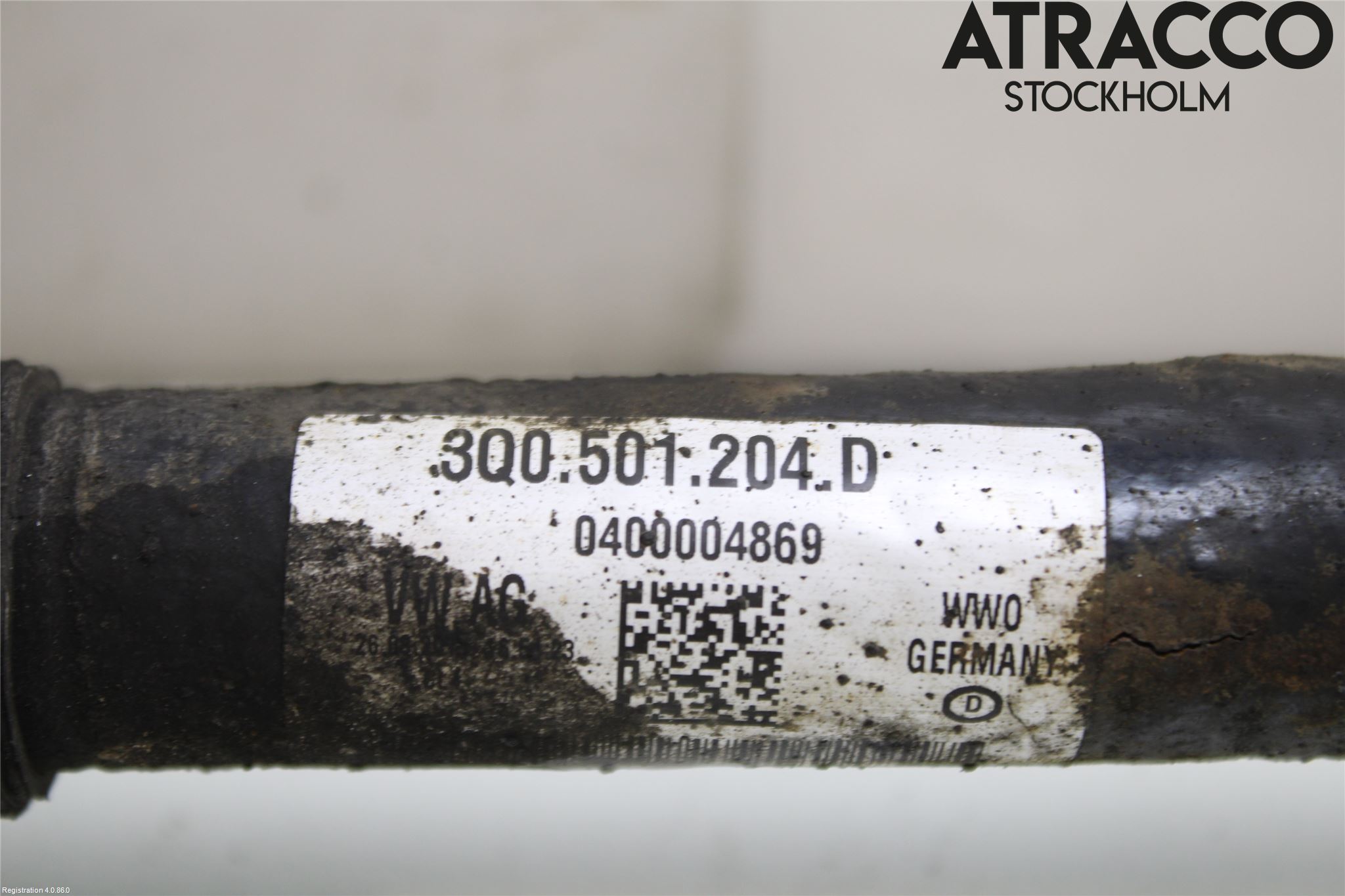 Volkswagen VW PASSAT 15-19 Drivaxel Bak Höger