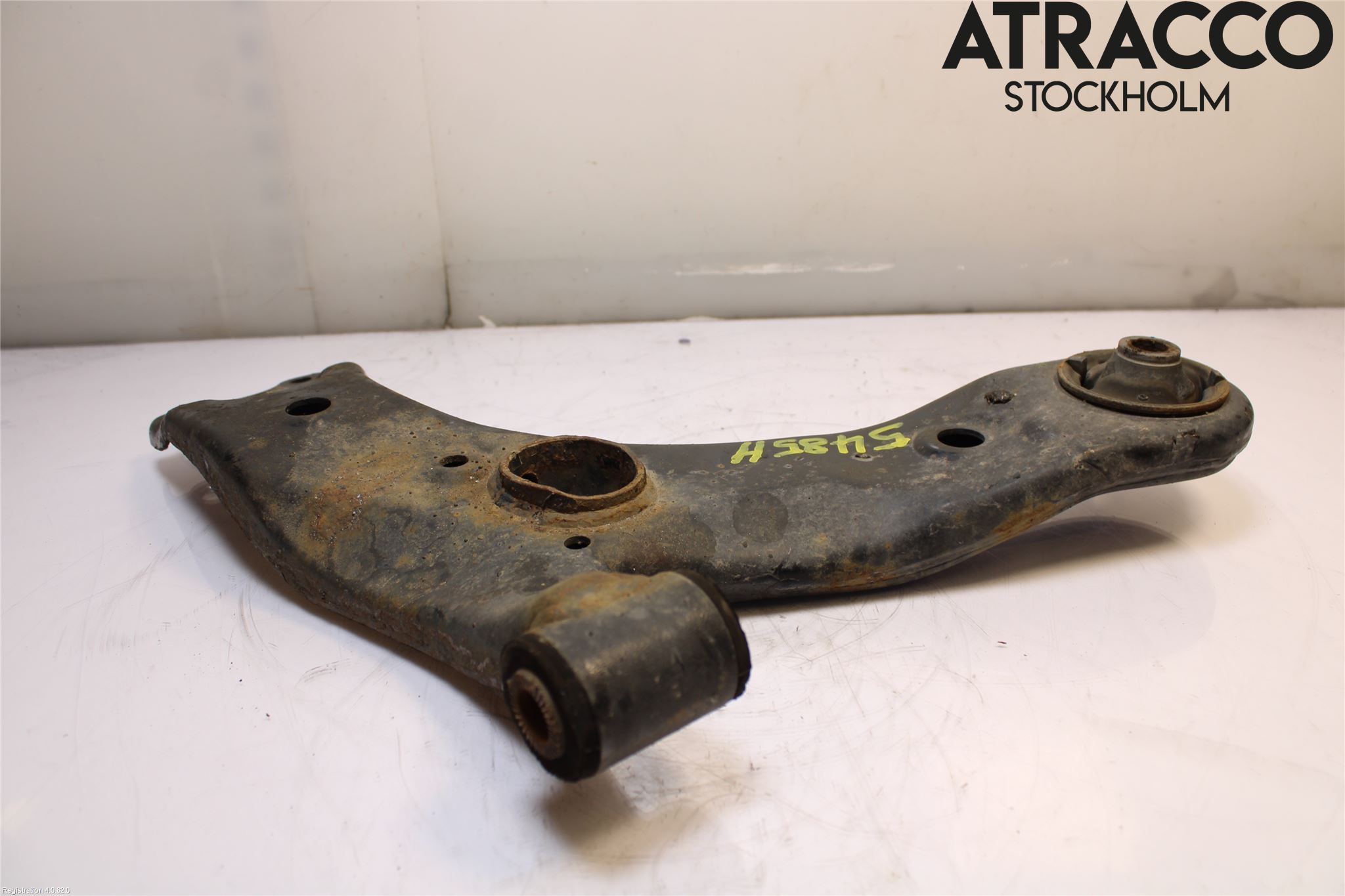 Toyota AURIS 13-19 Bärarm Fram Undre Hö
