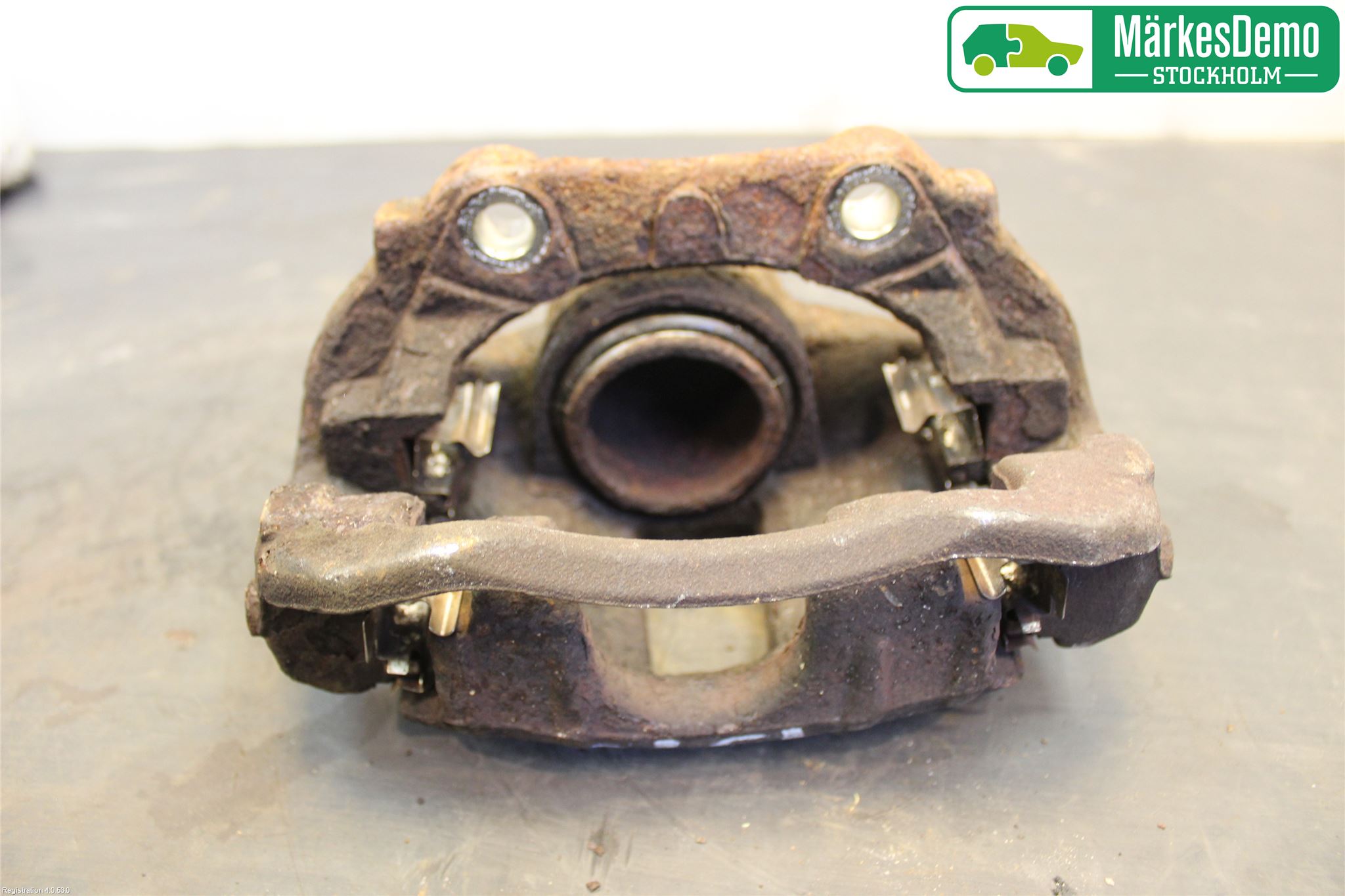 Peugeot 307     05-08 Bromsok Fram Höger