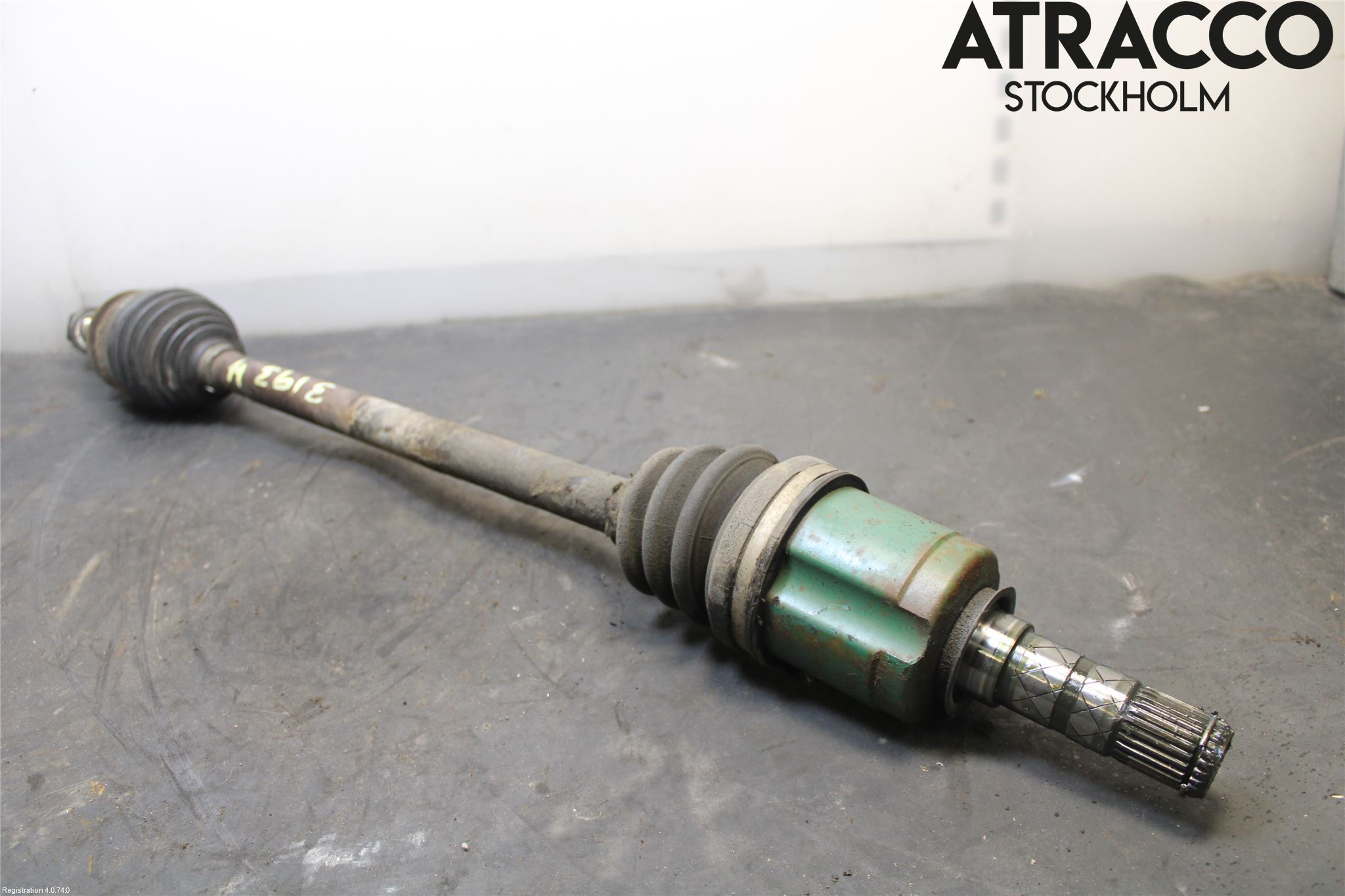 Subaru LEGACY    04-06 Drivaxel Fram Höger