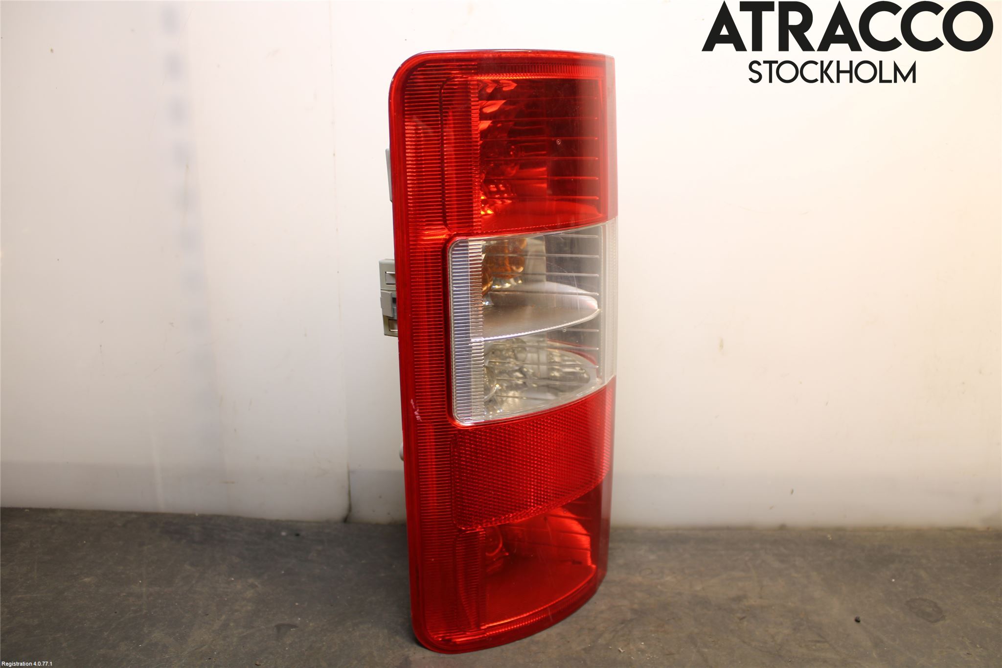 Ford TRANSIT CONNECT 03-08 Bakljus Vänster