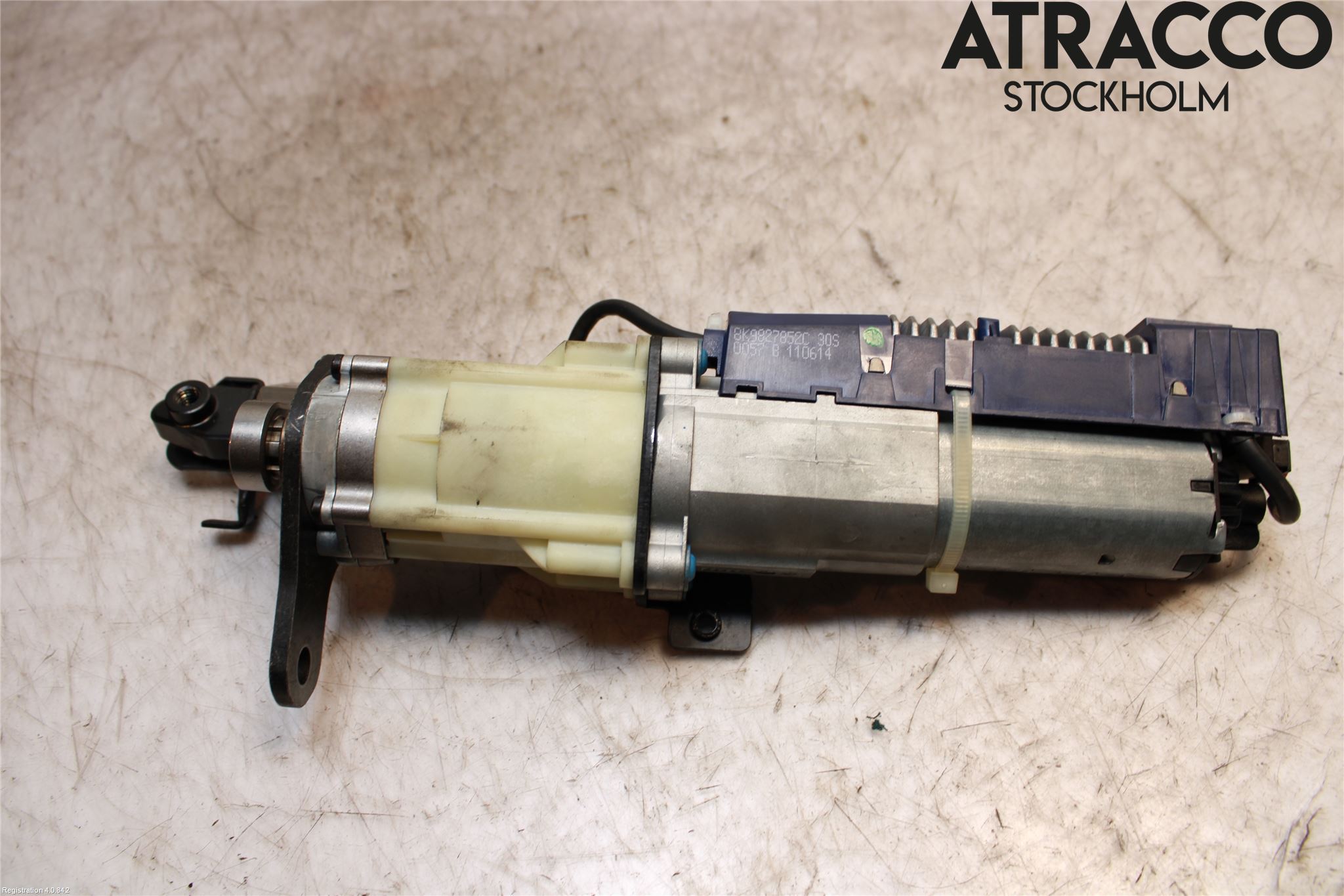 Audi A4 12-15 Bakluckeöppnare Automatisk