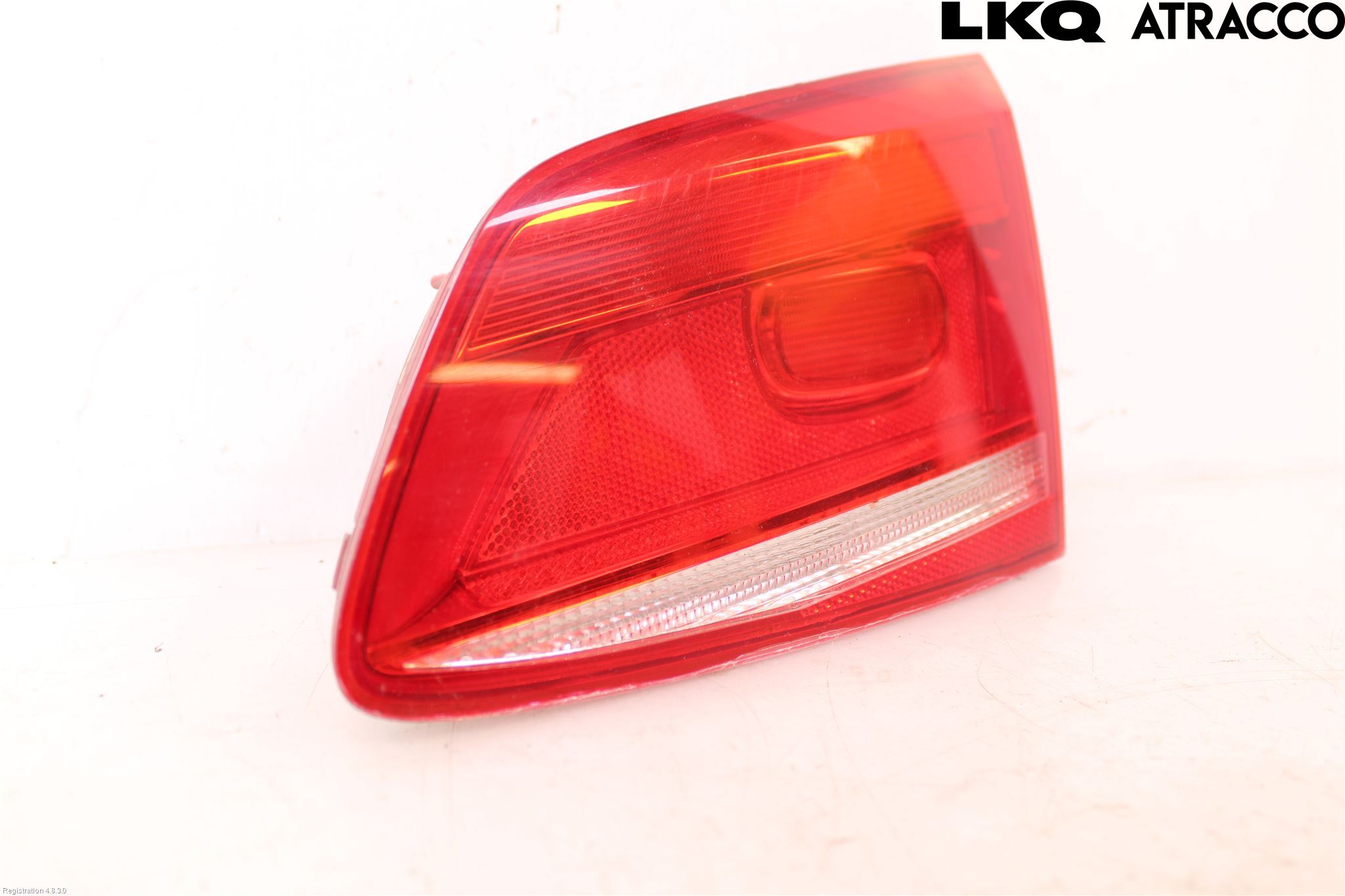 Volkswagen VW PASSAT 11-14 Bakljus Lucka Hö