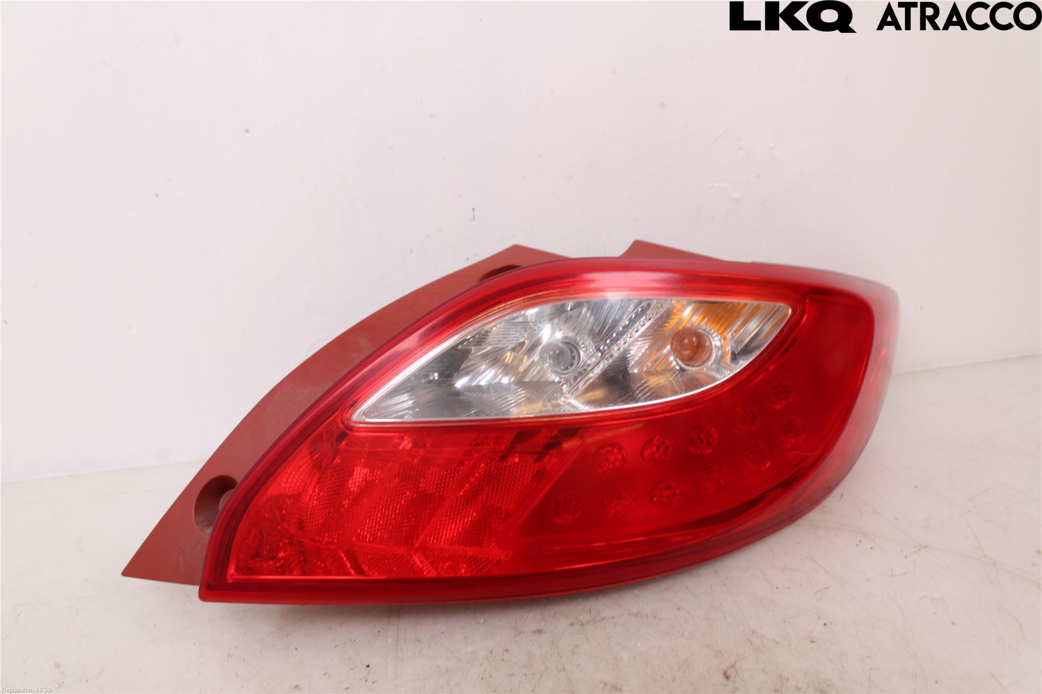 Mazda 2 (DE) 08-15 Bakljus Höger