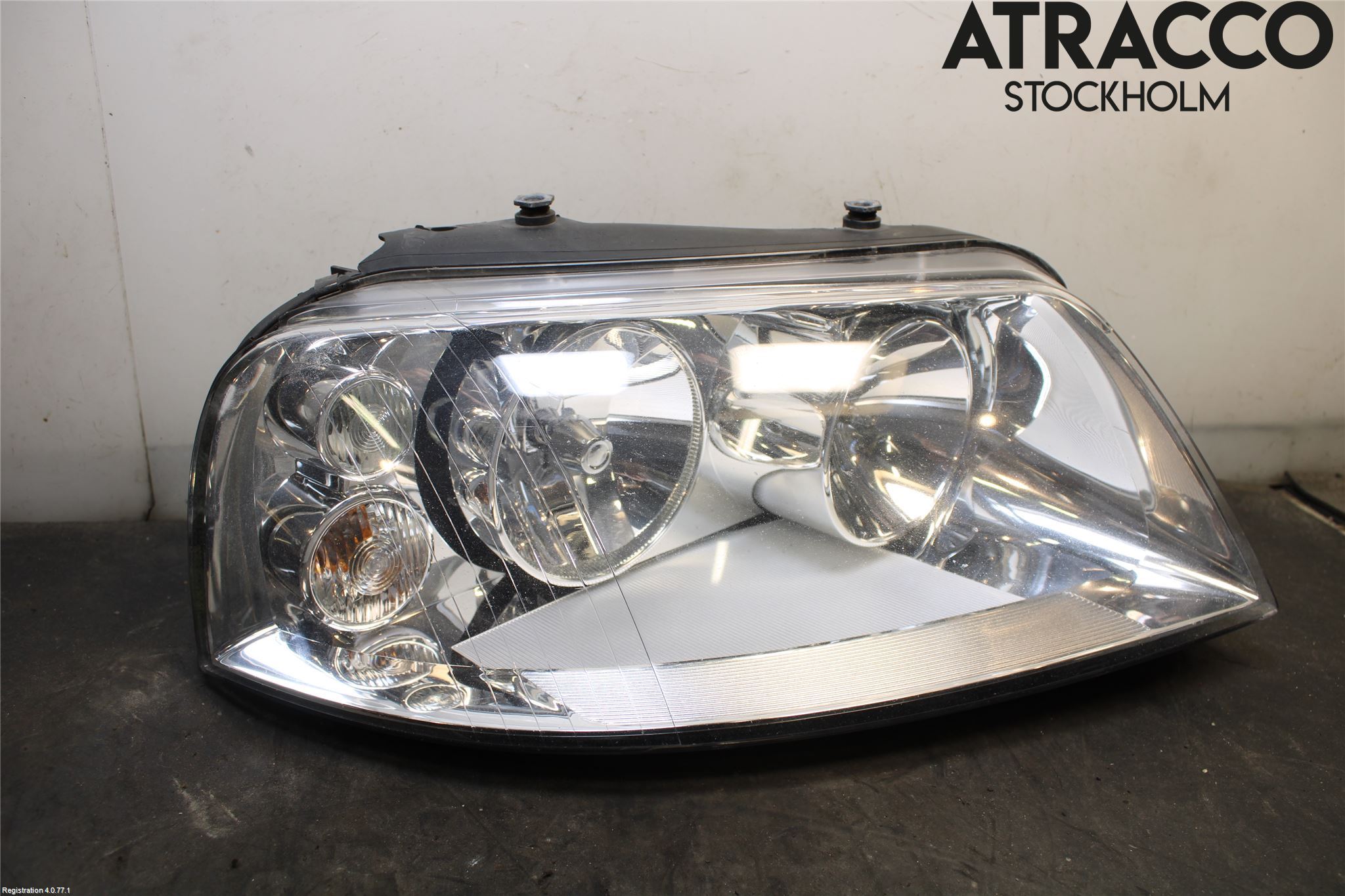 Volkswagen VW SHARAN      01-10 Strålkastare Höger
