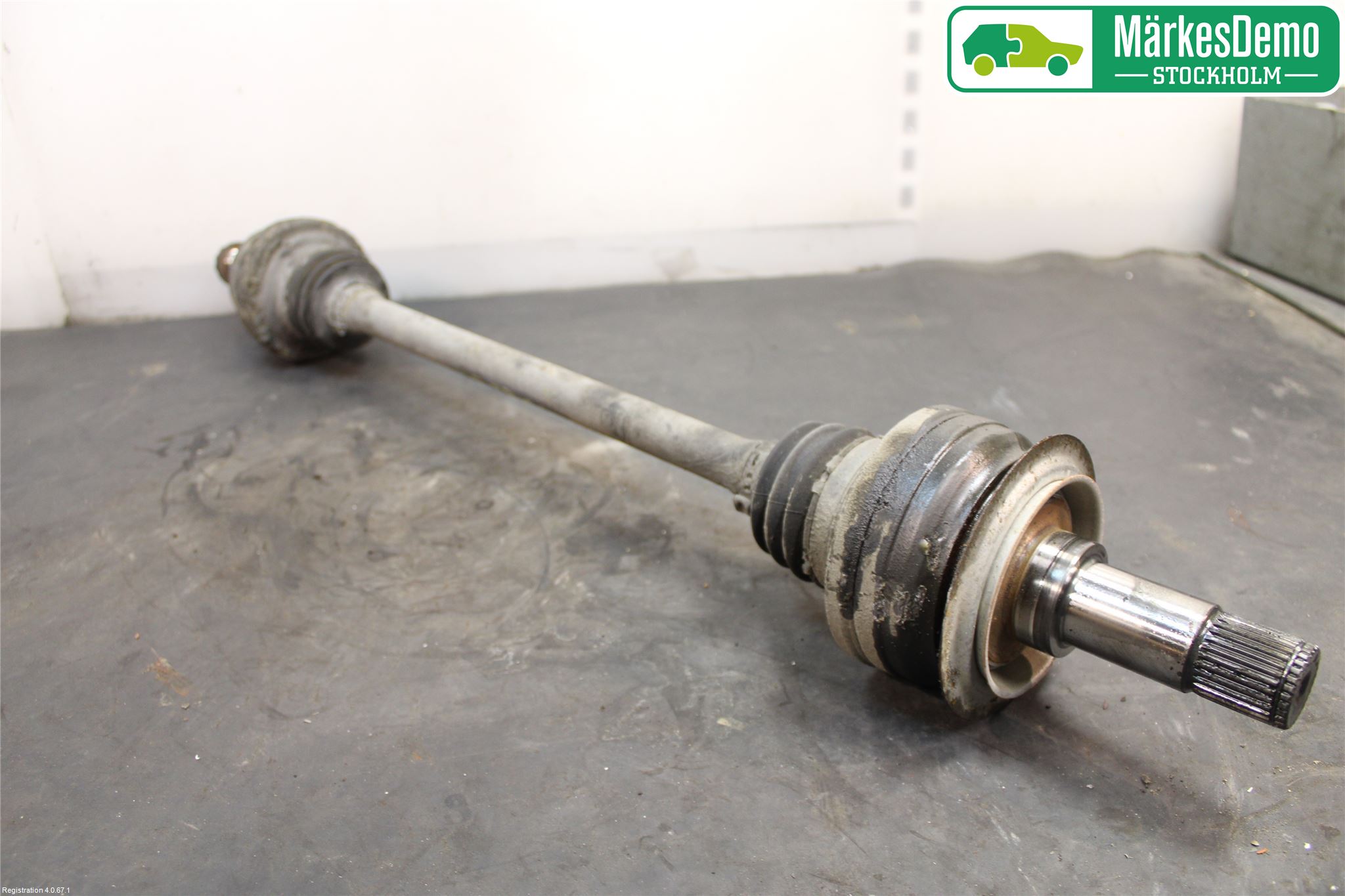 Mercedes-Benz MB E-KLASS (W212) 09-16 Drivaxel Bak Vänster