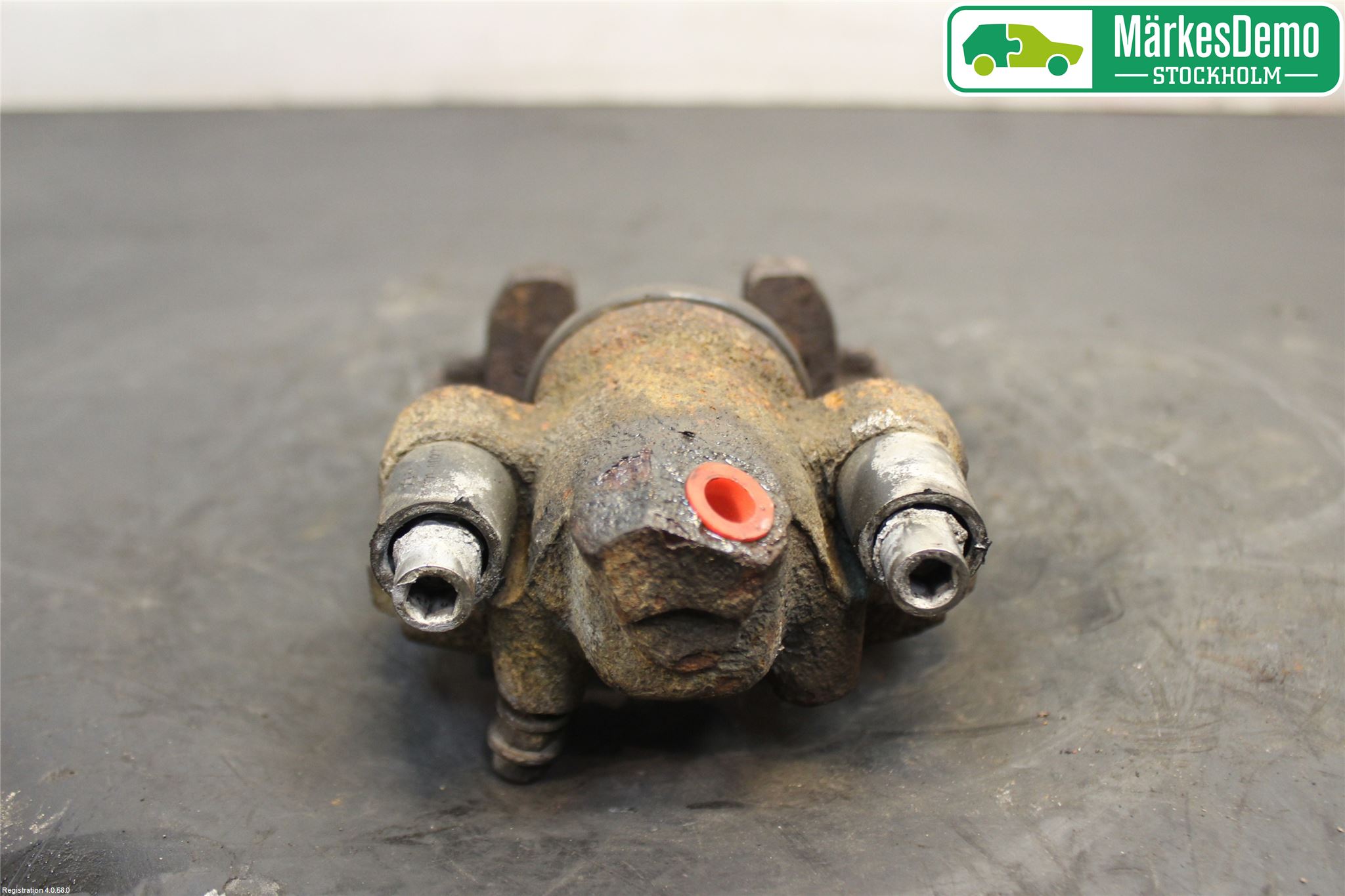 Saab 9-5     06-10 Bromsok Bak Vänster