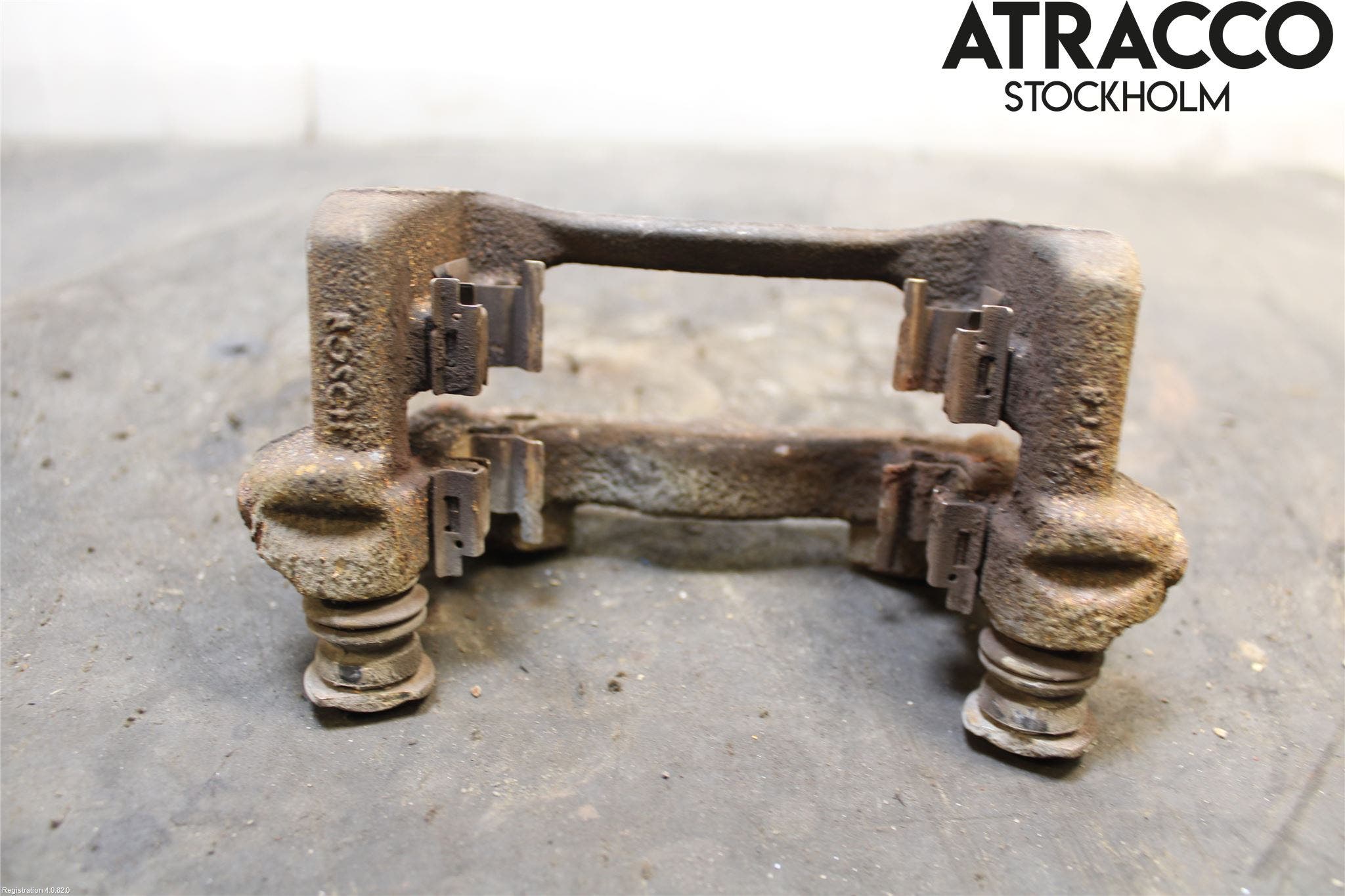 Toyota AURIS 13-19 Bromsokshållare