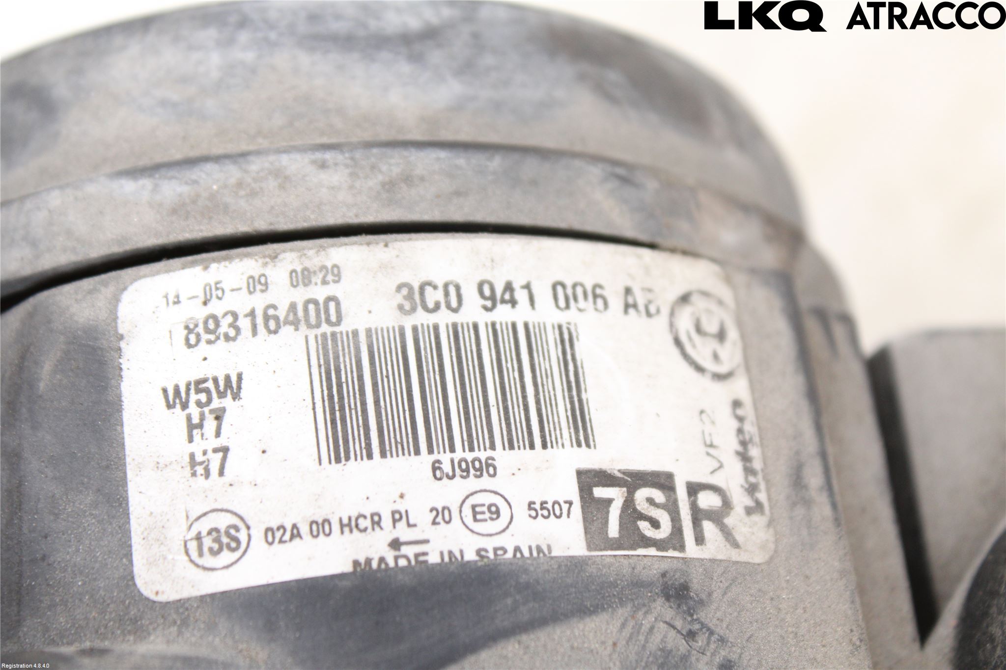 Volkswagen VW PASSAT 05-11 Strålkastare Höger