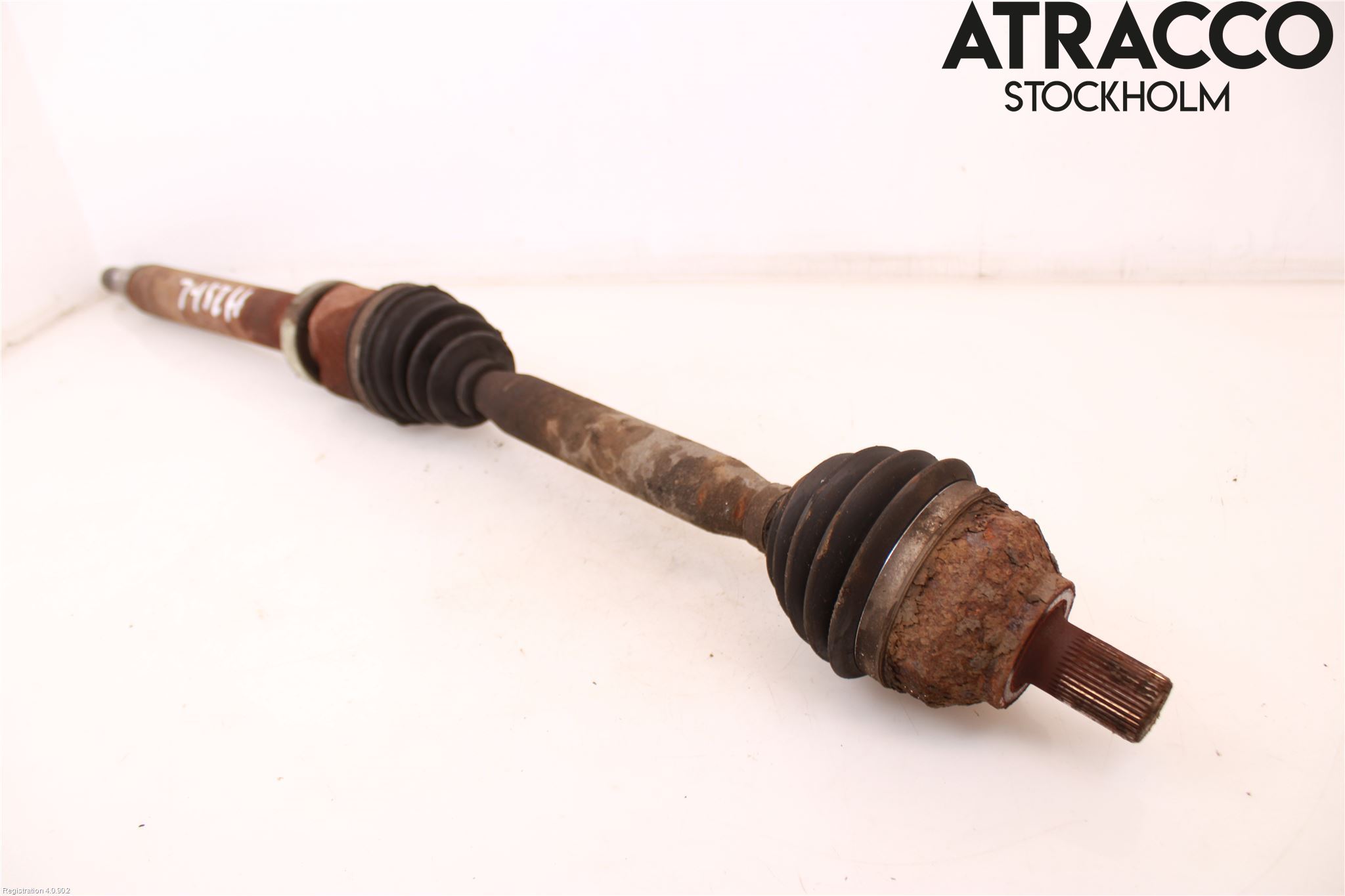 Ford FOCUS     04-07 Drivaxel Fram Höger